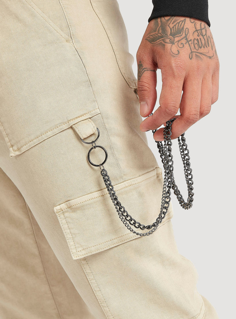 بنطلون كارجو سادة بجيوب وزر إغلاق من لي كوبر-men-clothing-bottoms-trousersandchinos-trousers-image-3