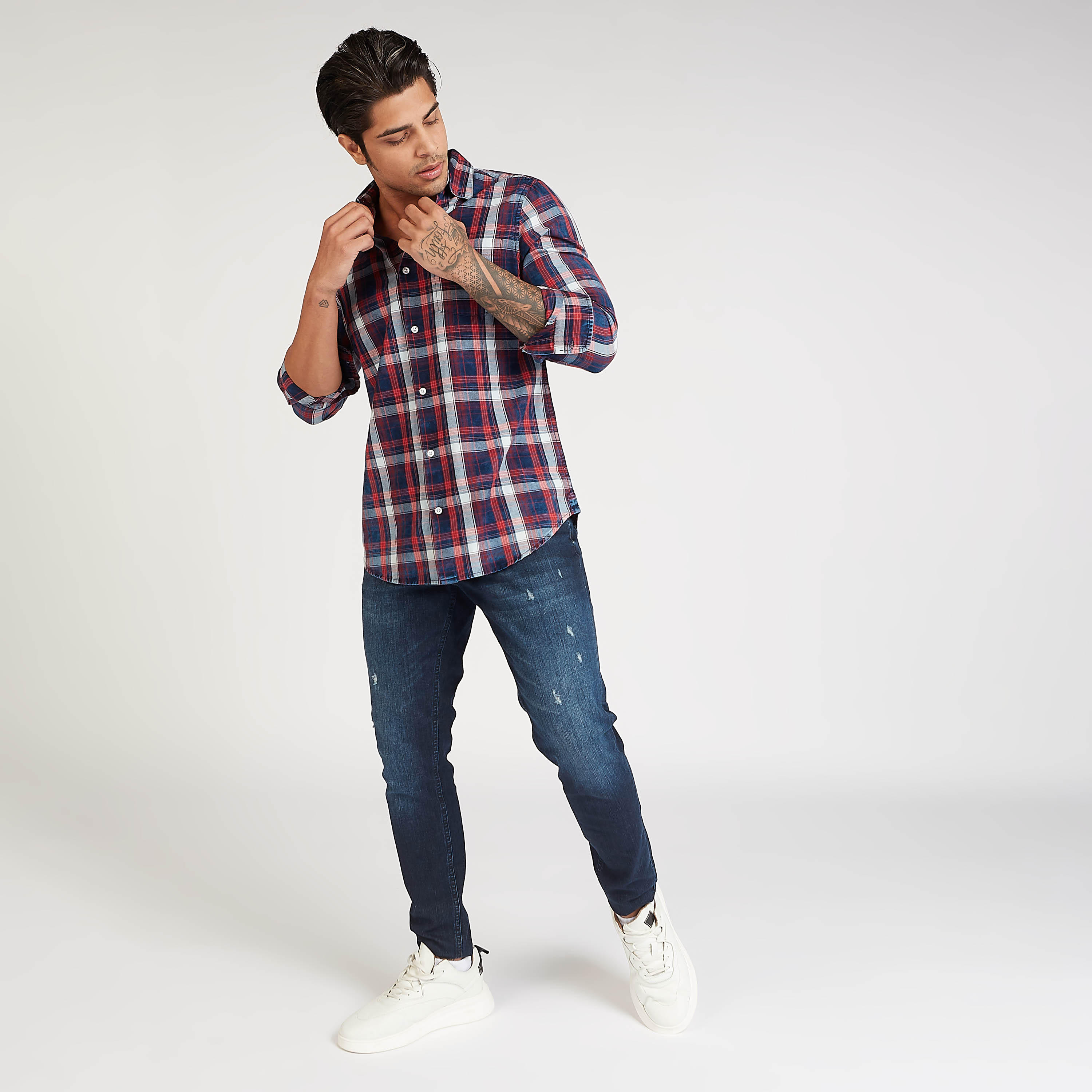 قميص كاروهات سليم بياقة عادية وأكمام طويلة من لي كوبر-men-clothing-shirts-image-2