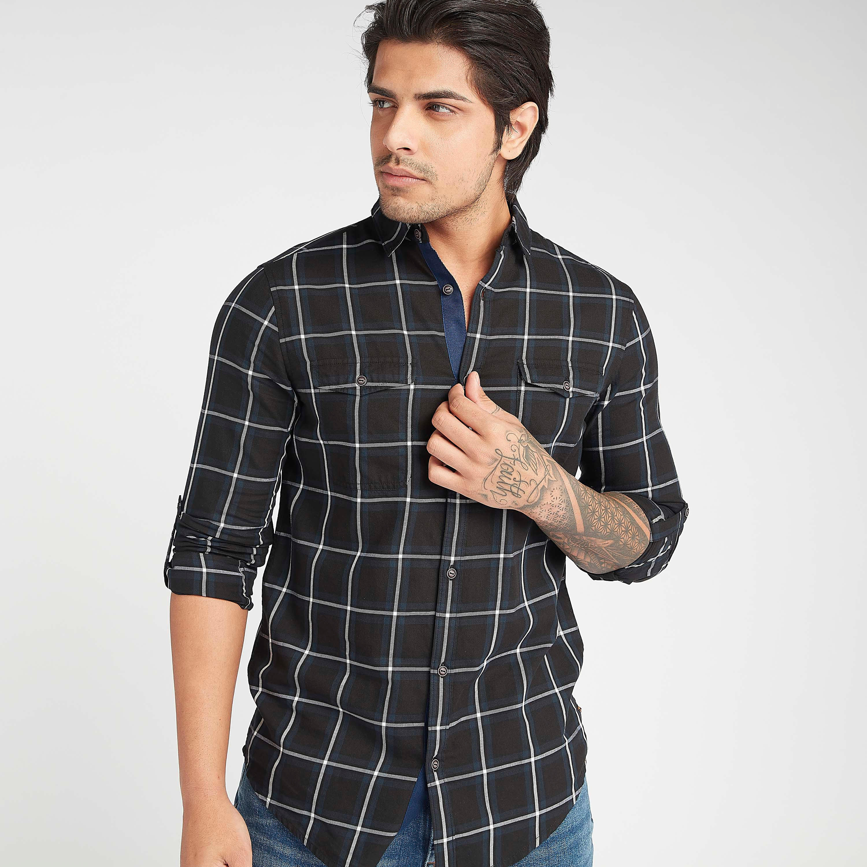 قميص كاروهات سليم بياقة عادية وأكمام قصيرة من لي كوبر-men-clothing-shirts-image-3