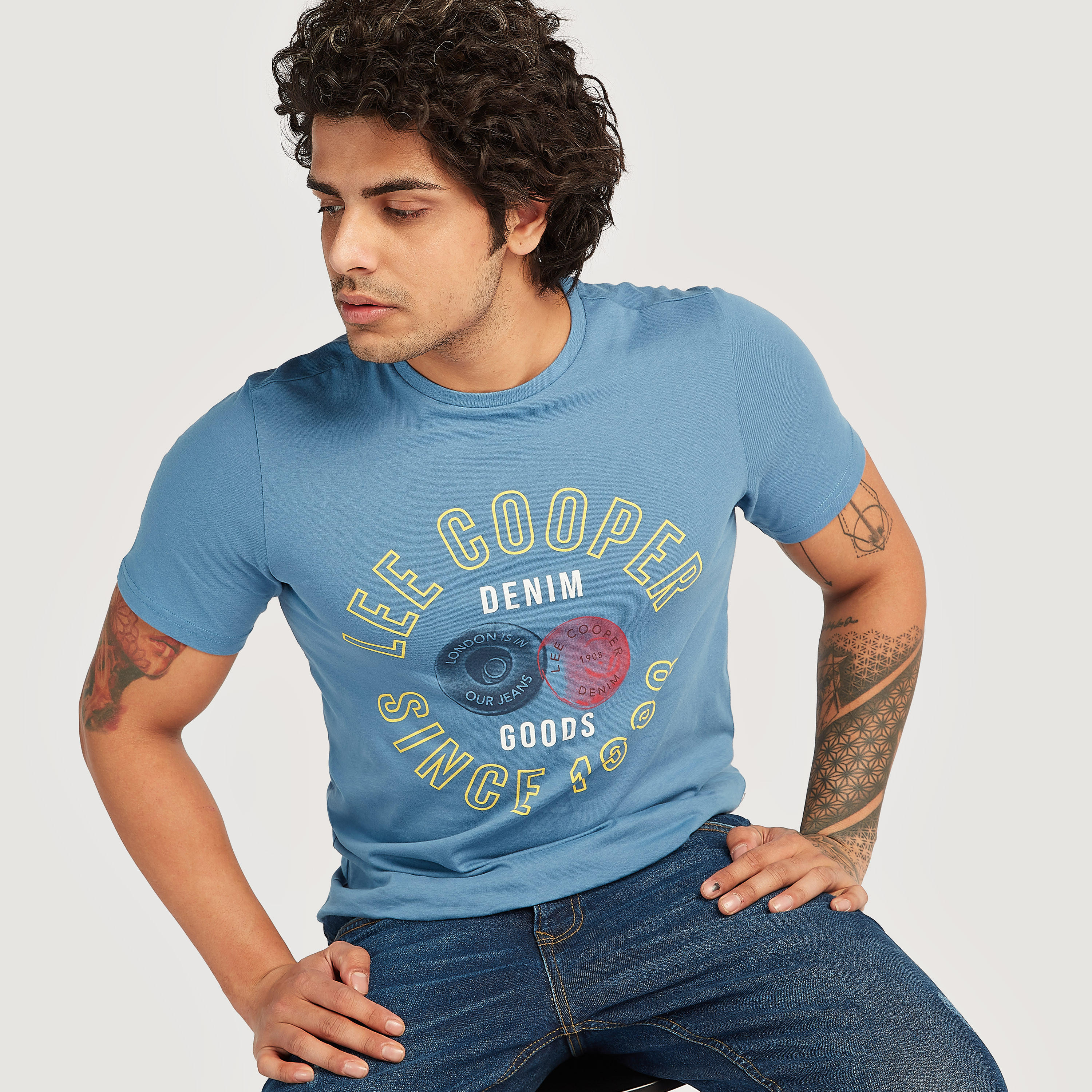 تيشيرت بأكمام قصيرة وطبعات من لي كوبر-men-clothing-tshirtsandpolos-tshirts-image-3