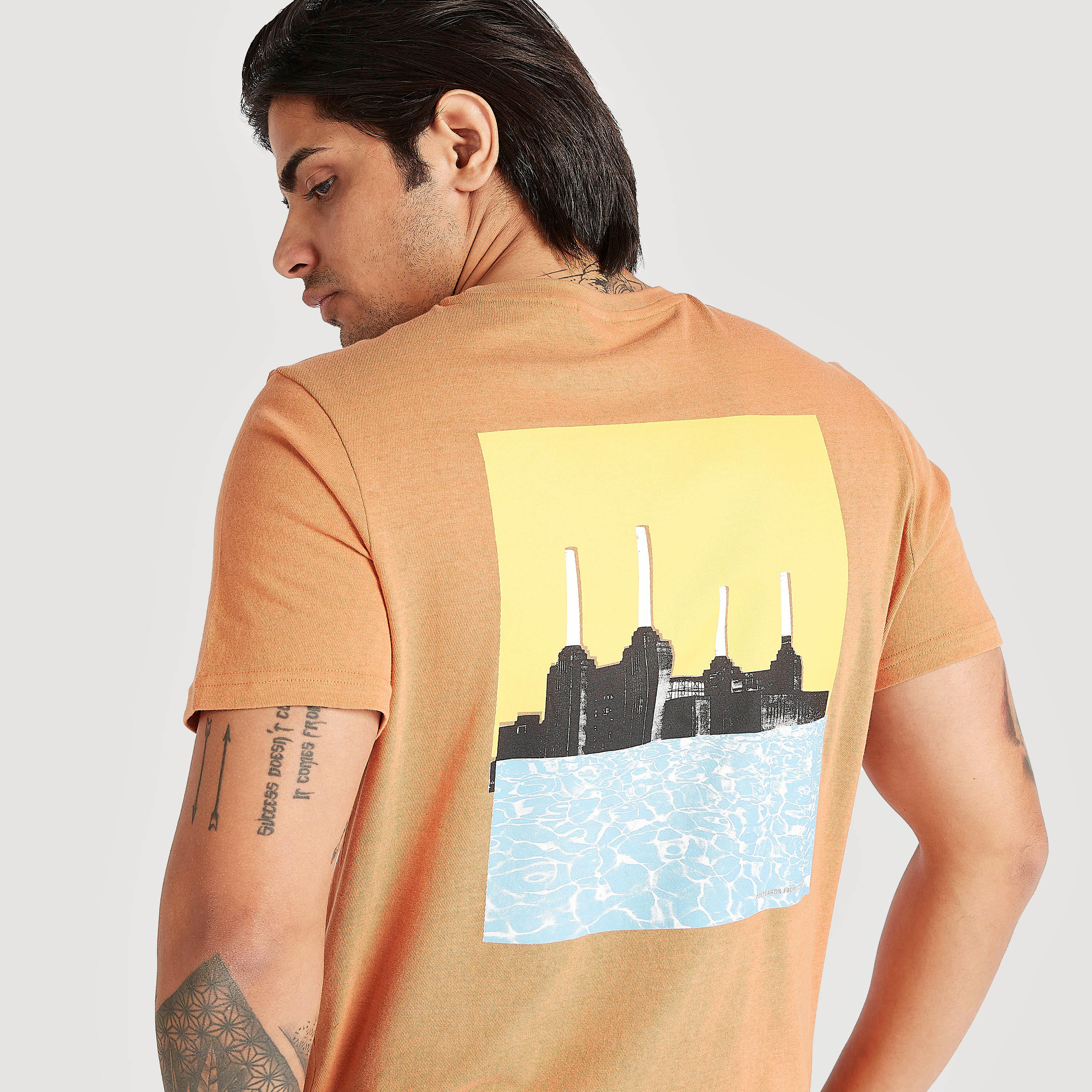 تيشيرت بأكمام قصيرة وطبعات من لي كوبر-men-clothing-tshirtsandpolos-tshirts-image-3