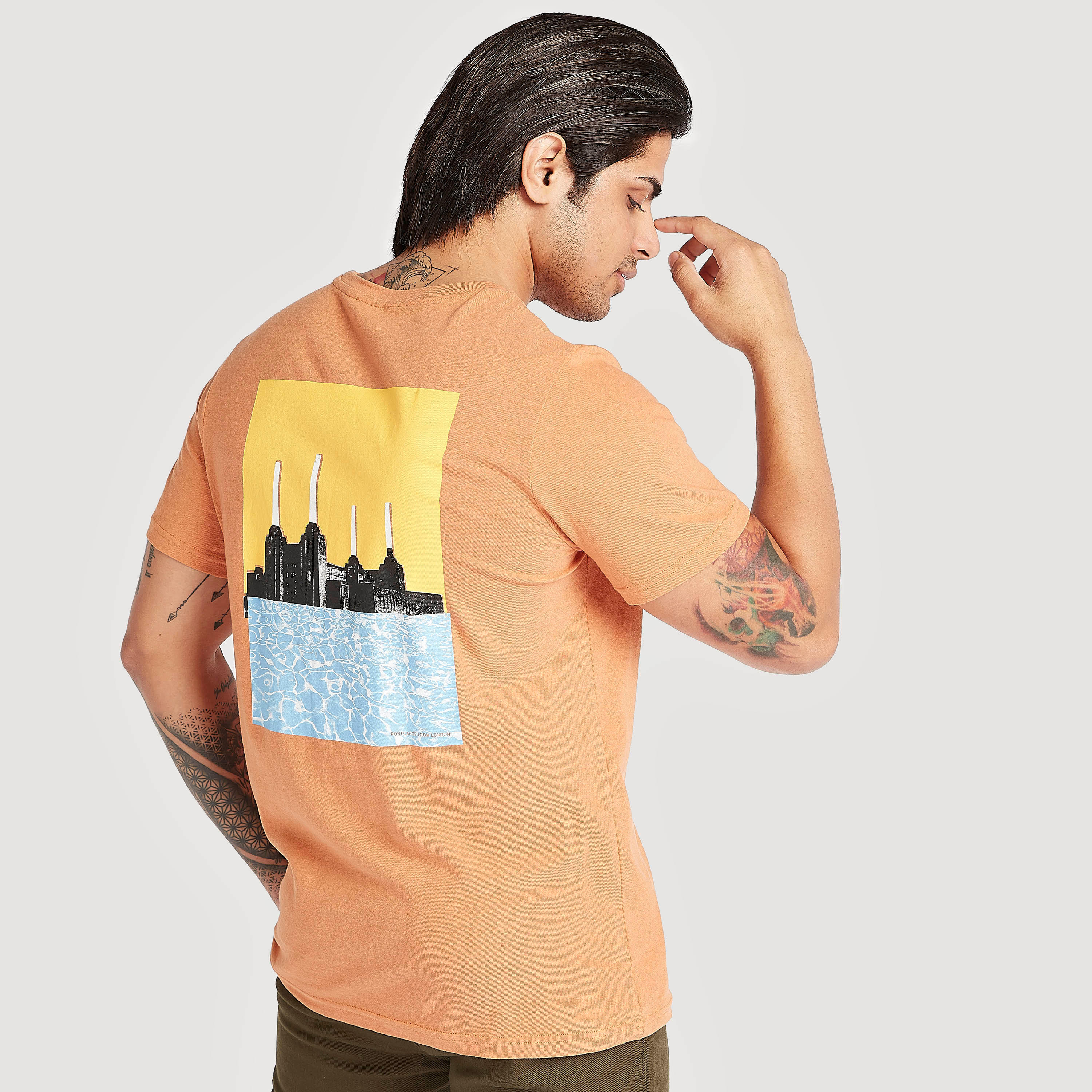 تيشيرت بأكمام قصيرة وطبعات من لي كوبر-men-clothing-tshirtsandpolos-tshirts-image-2