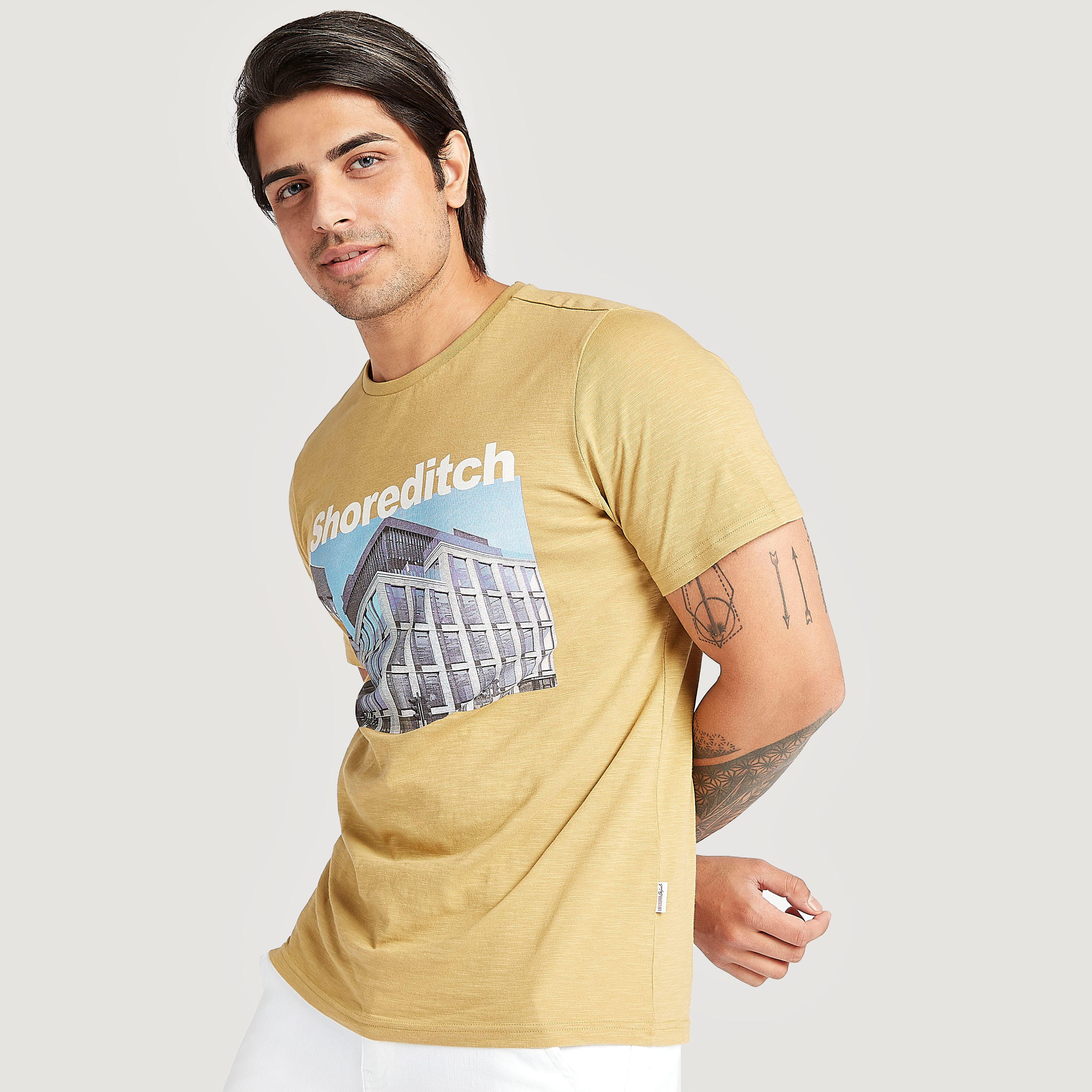 تيشيرت بأكمام قصيرة وطبعات من لي كوبر-men-clothing-tshirtsandpolos-tshirts-image-6