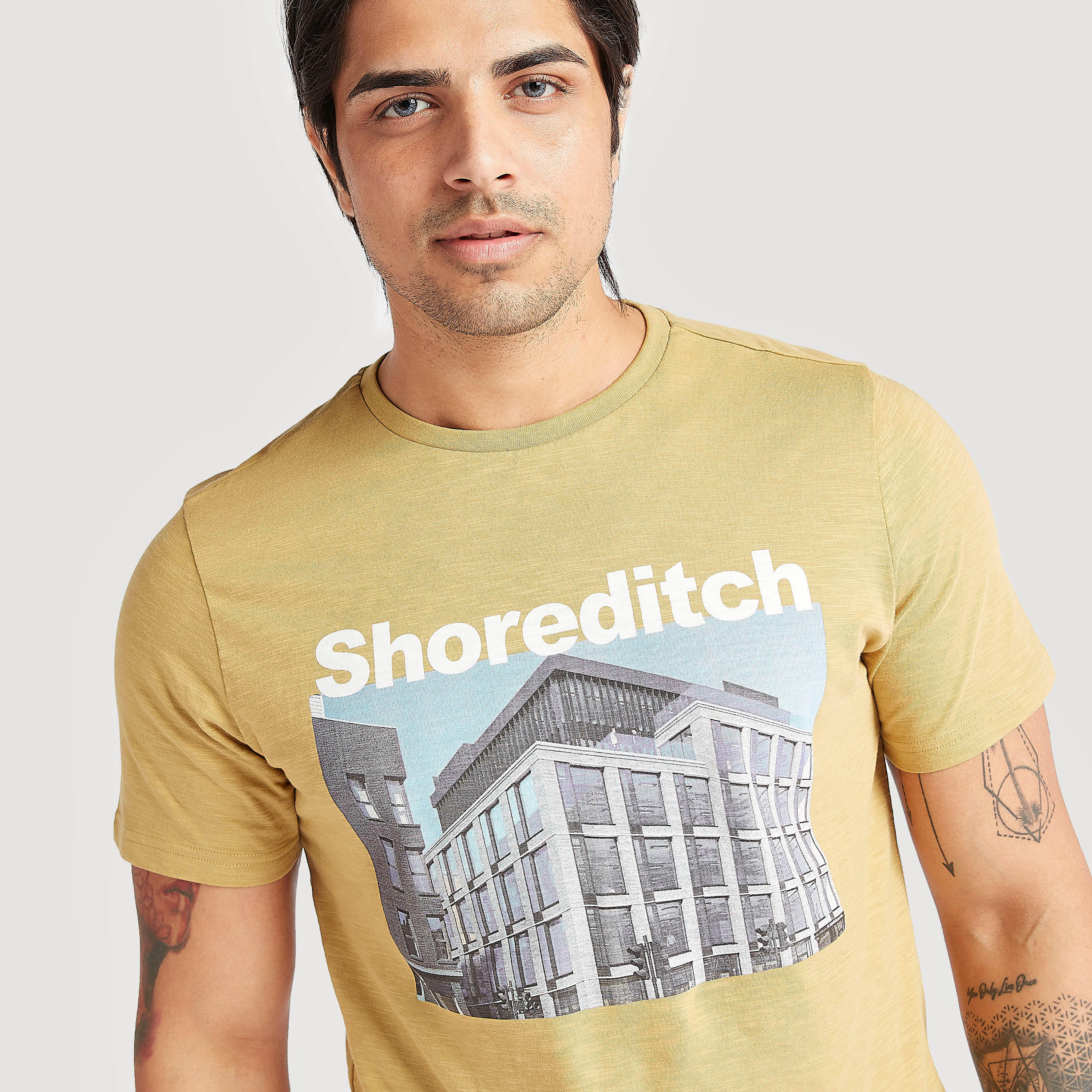 تيشيرت بأكمام قصيرة وطبعات من لي كوبر-men-clothing-tshirtsandpolos-tshirts-image-4