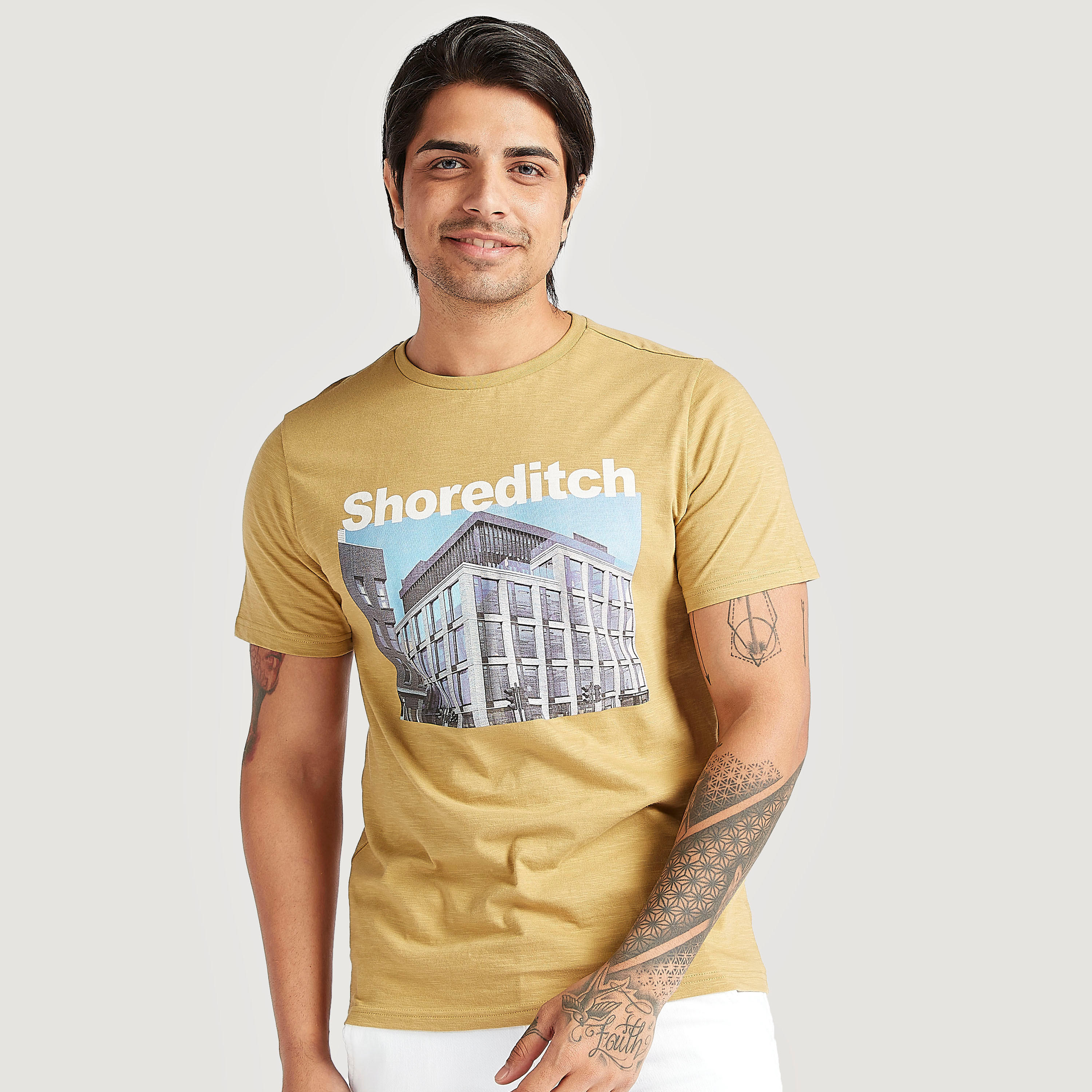 تيشيرت بأكمام قصيرة وطبعات من لي كوبر-men-clothing-tshirtsandpolos-tshirts-image-2