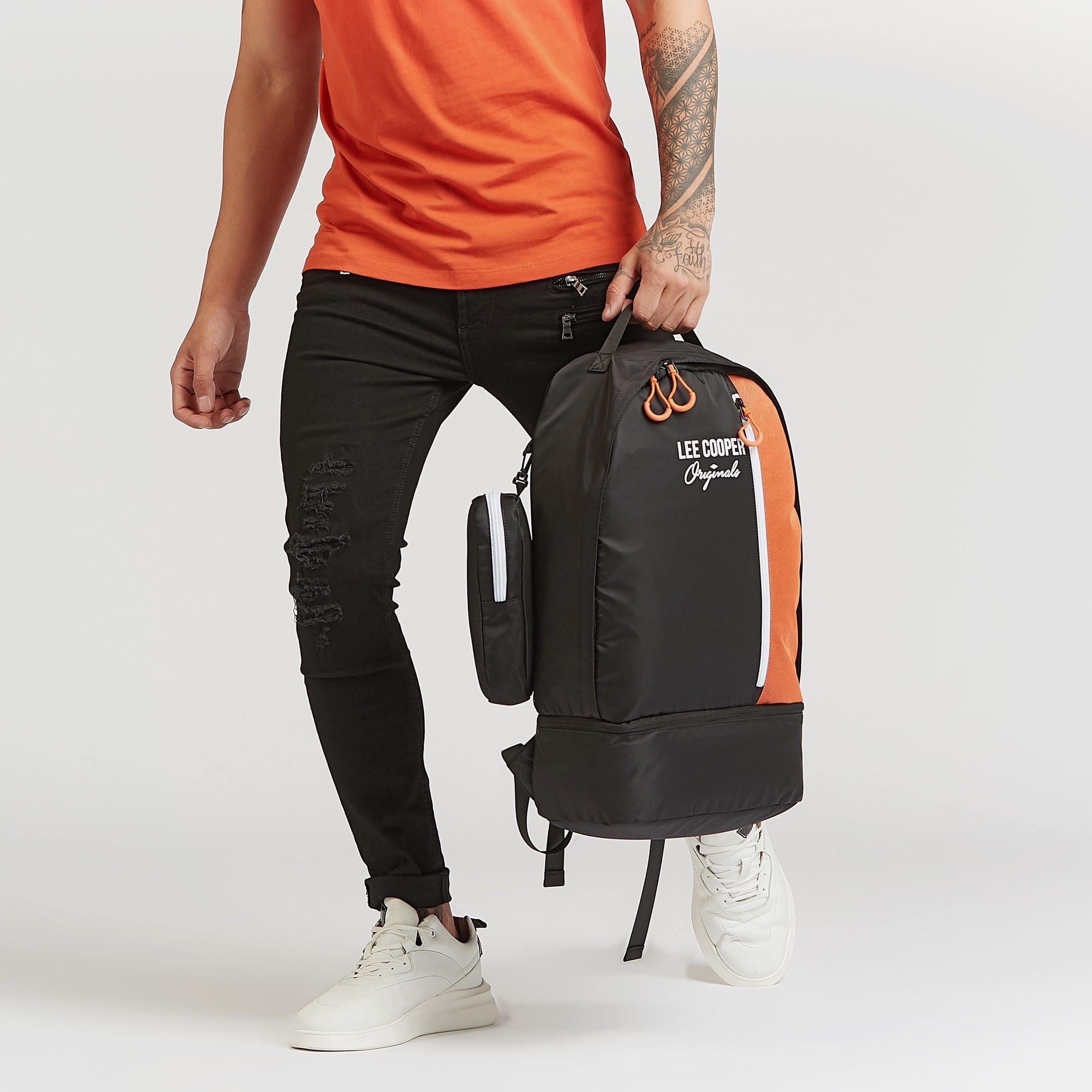 شنطة ظهر بارزة الملمس بغطاء قارورة قابلة للفصل من لي كوبر-men-bags-image-6