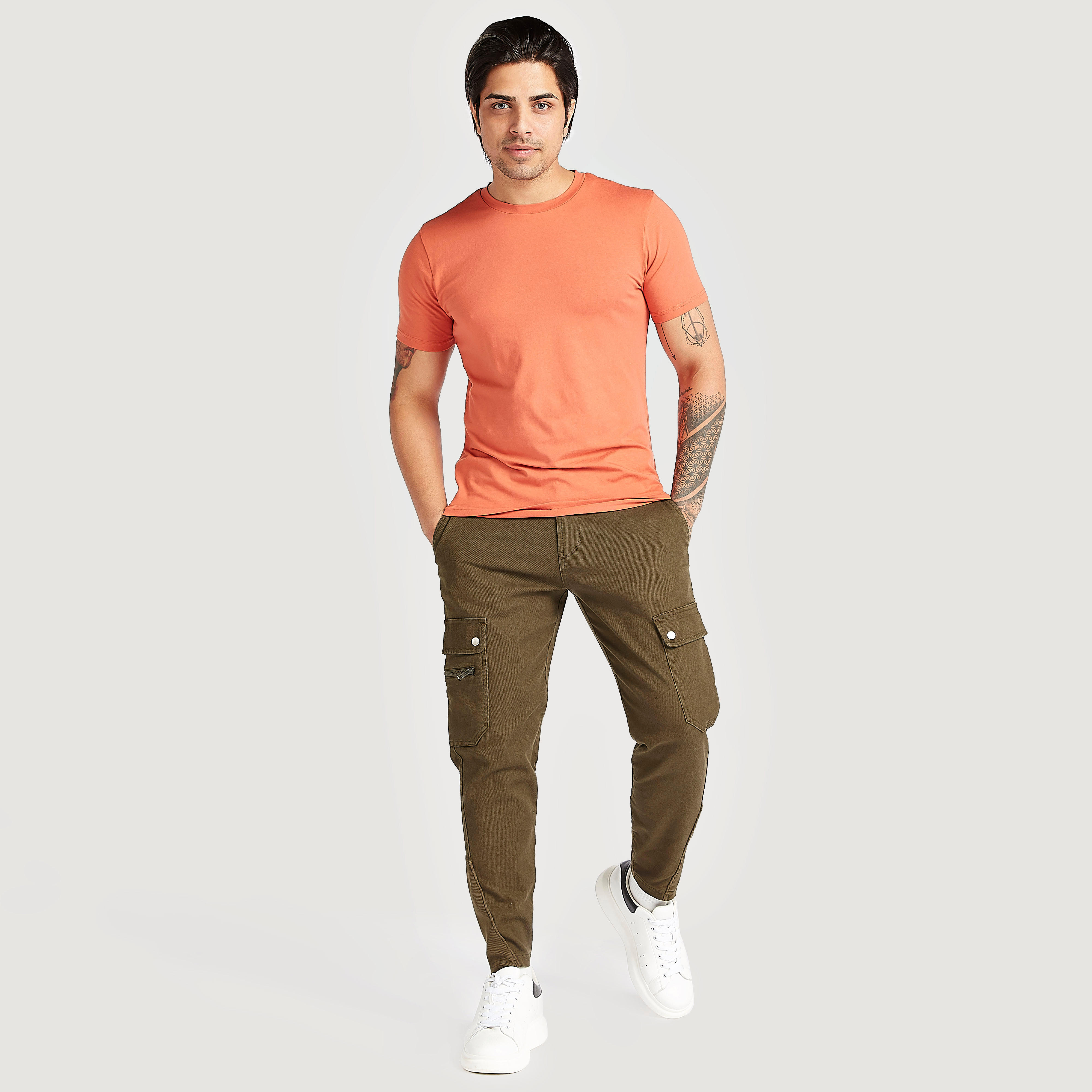 تيشيرت سادة بياقة ضيّقة وأكمام قصيرة-men-clothing-tshirtsandpolos-tshirts-image-4