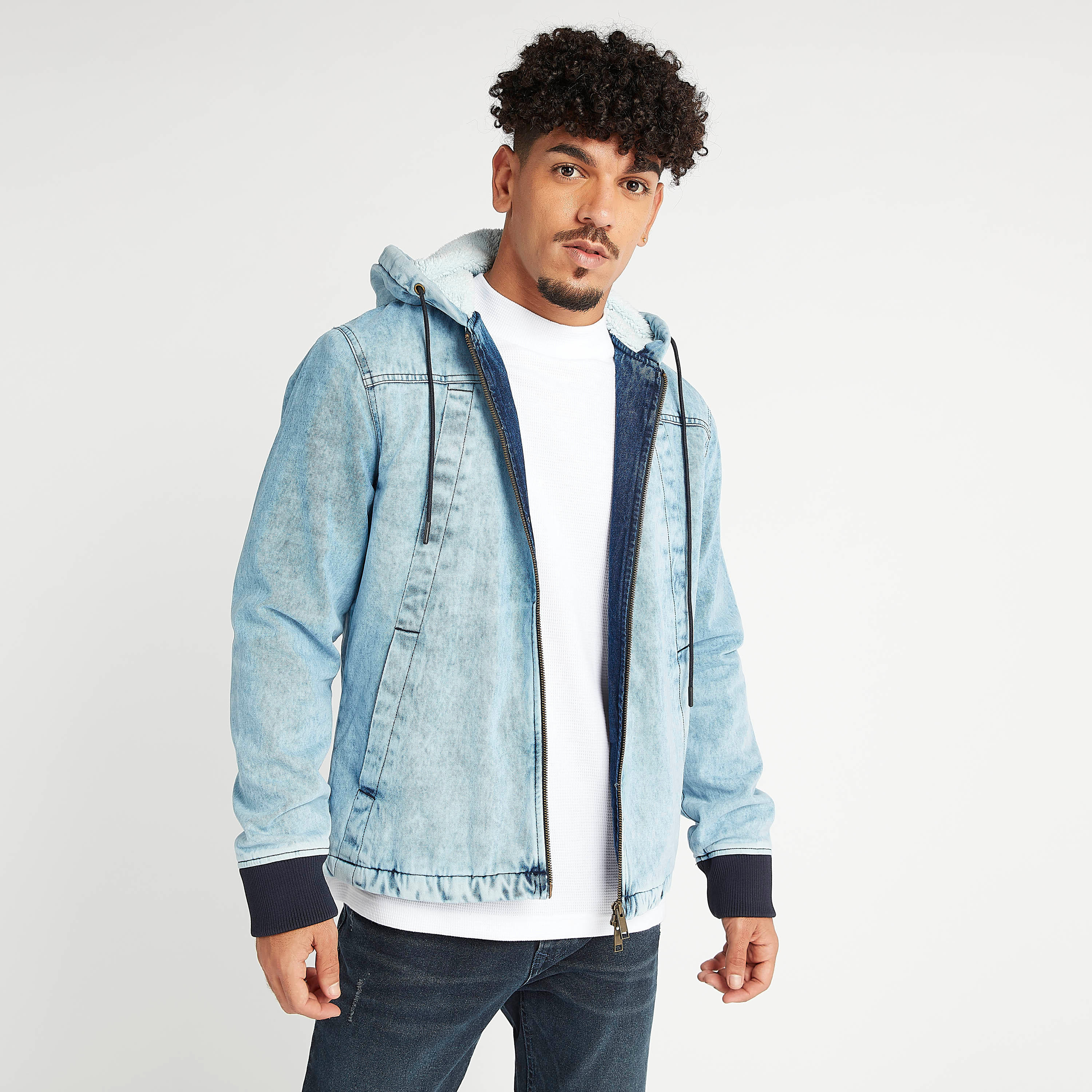 جاكيت مستدام دينم بقبّعة وأكمام طويلة من لي كوبر-men-clothing-jacketsandblazers-jackets-image-1