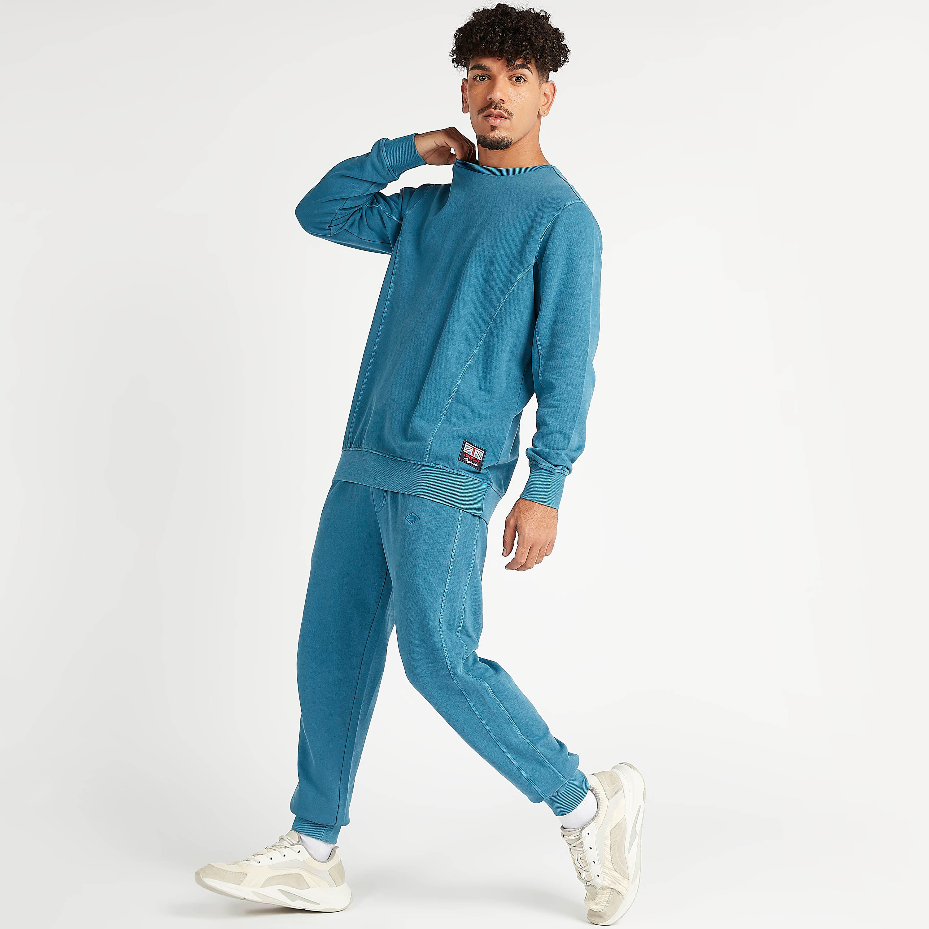 Sustainable Lee Cooper Crew Neck Sweatshirt-men-winterwear-hoodiesandsweatshirts-image-2