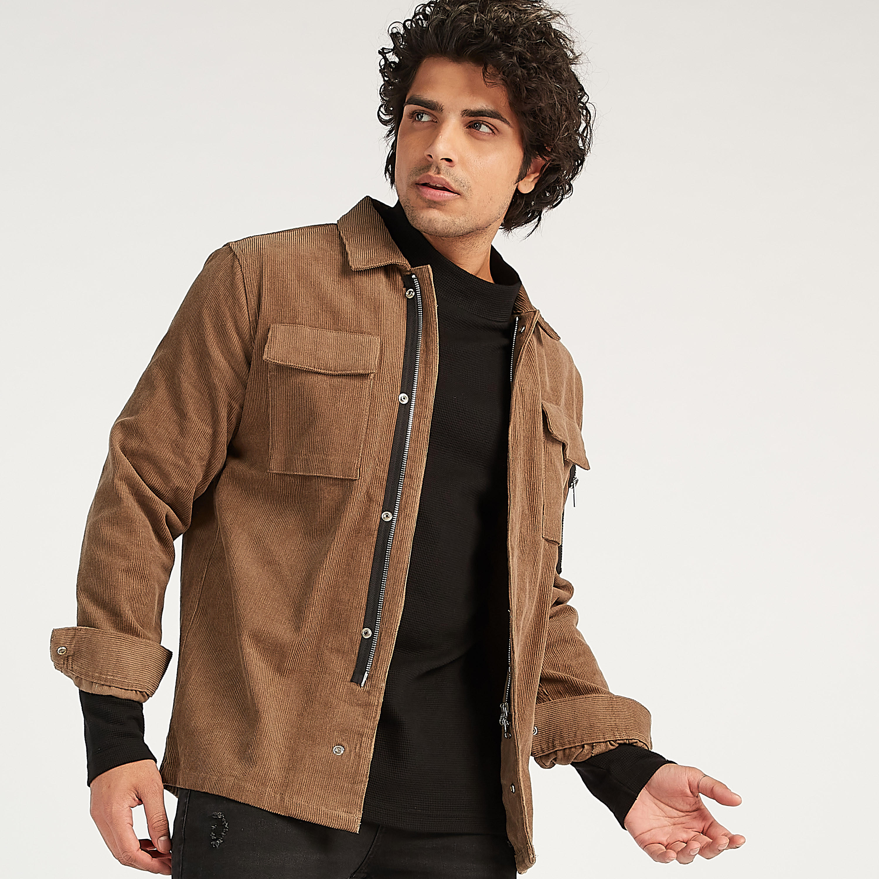 جاكيت مستدام بسحّاب وياقة عادية وجيوب بطيّة من لي كوبر-men-clothing-jacketsandblazers-jackets-image-1