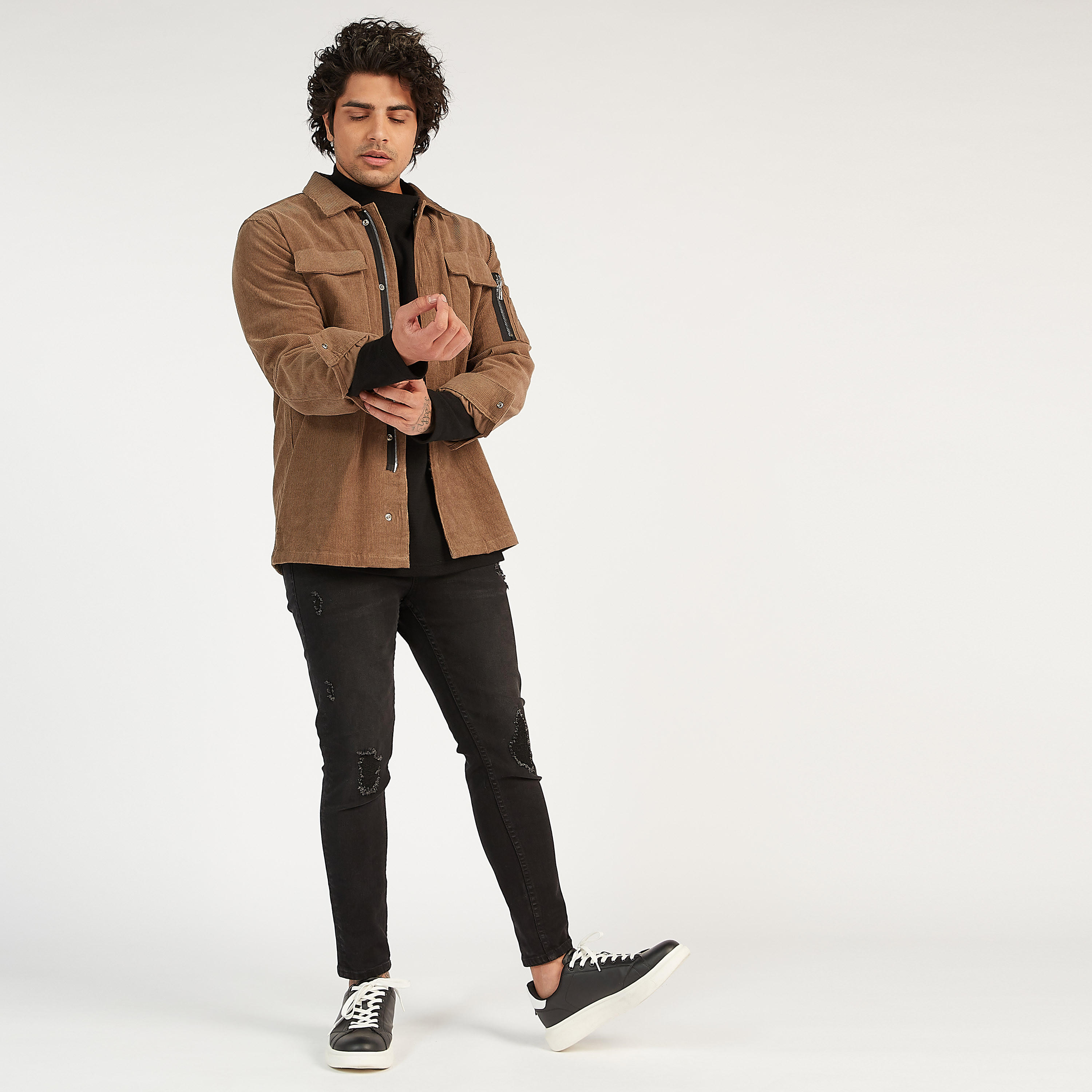 جاكيت مستدام بسحّاب وياقة عادية وجيوب بطيّة من لي كوبر-men-clothing-jacketsandblazers-jackets-image-2