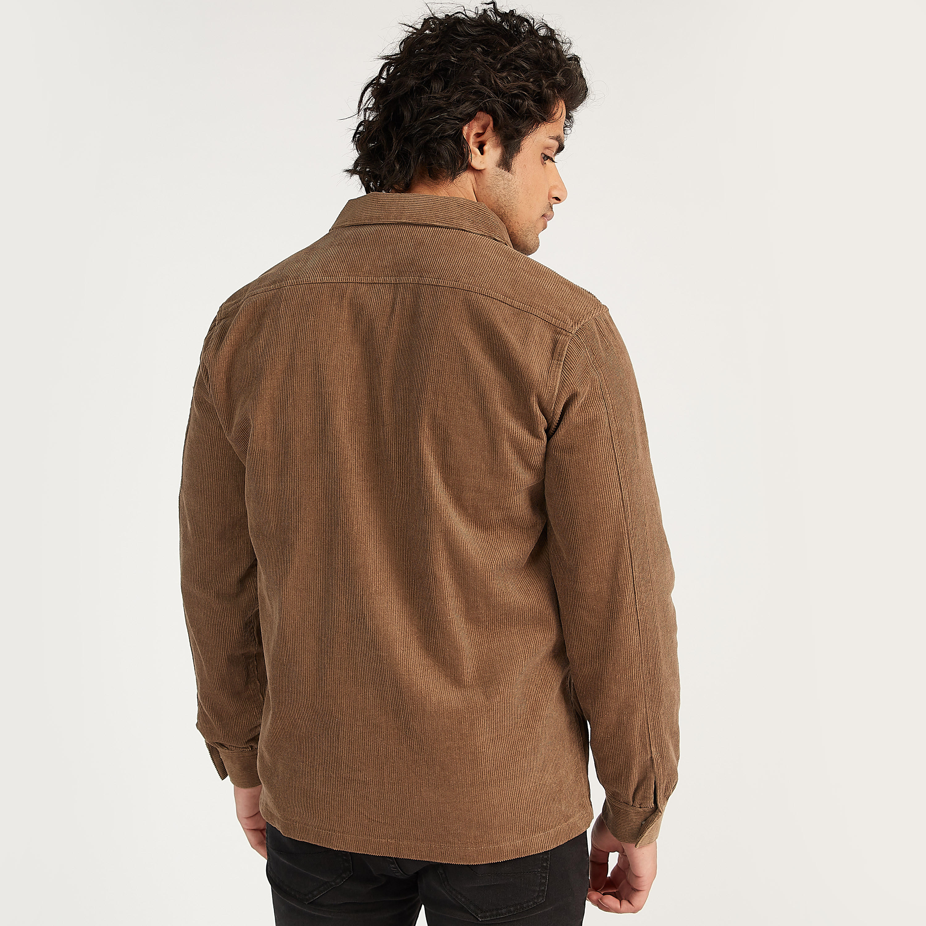 جاكيت مستدام بسحّاب وياقة عادية وجيوب بطيّة من لي كوبر-men-clothing-jacketsandblazers-jackets-image-3