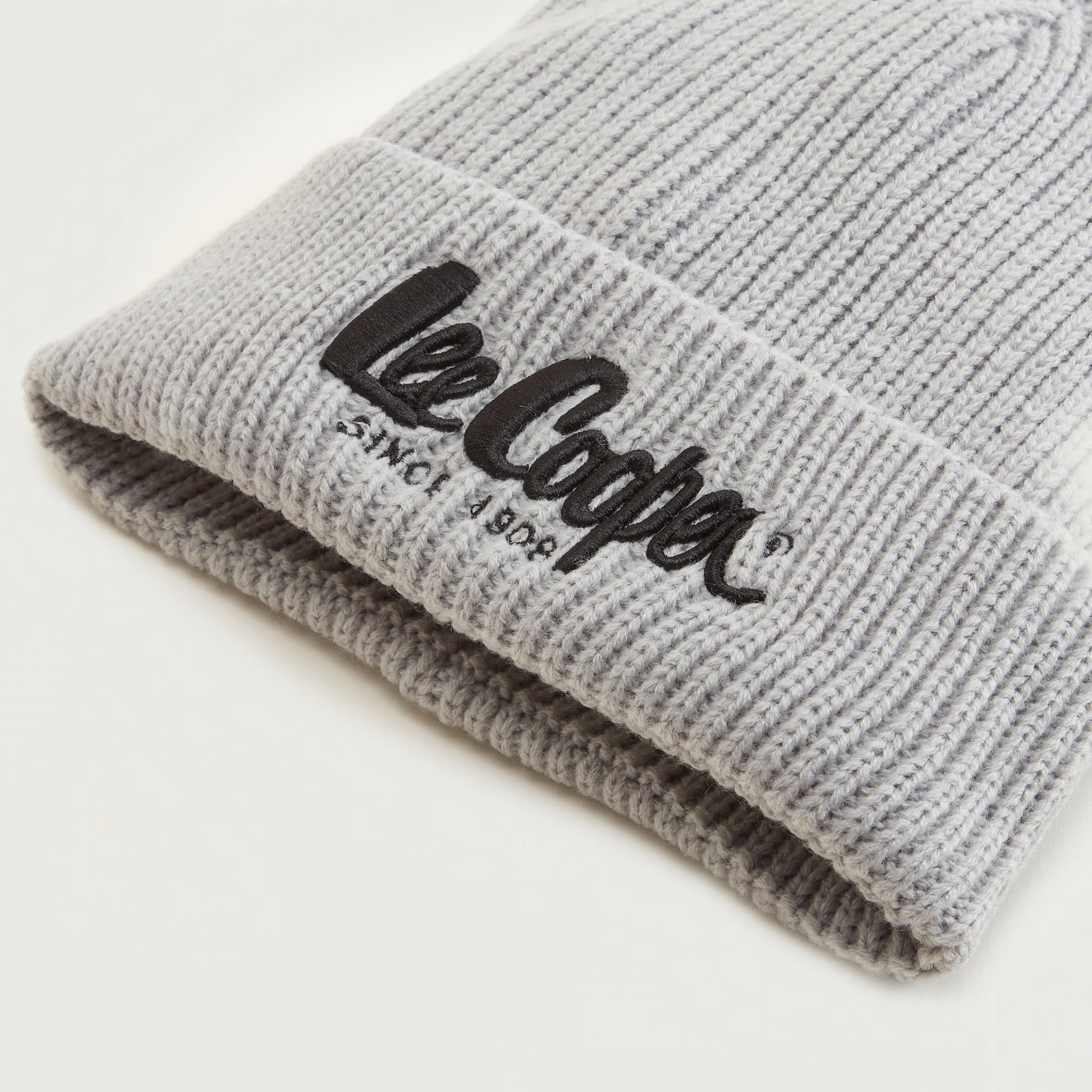 Lee Cooper Logo Embroidered Solid Beanie-men-caps-image-4