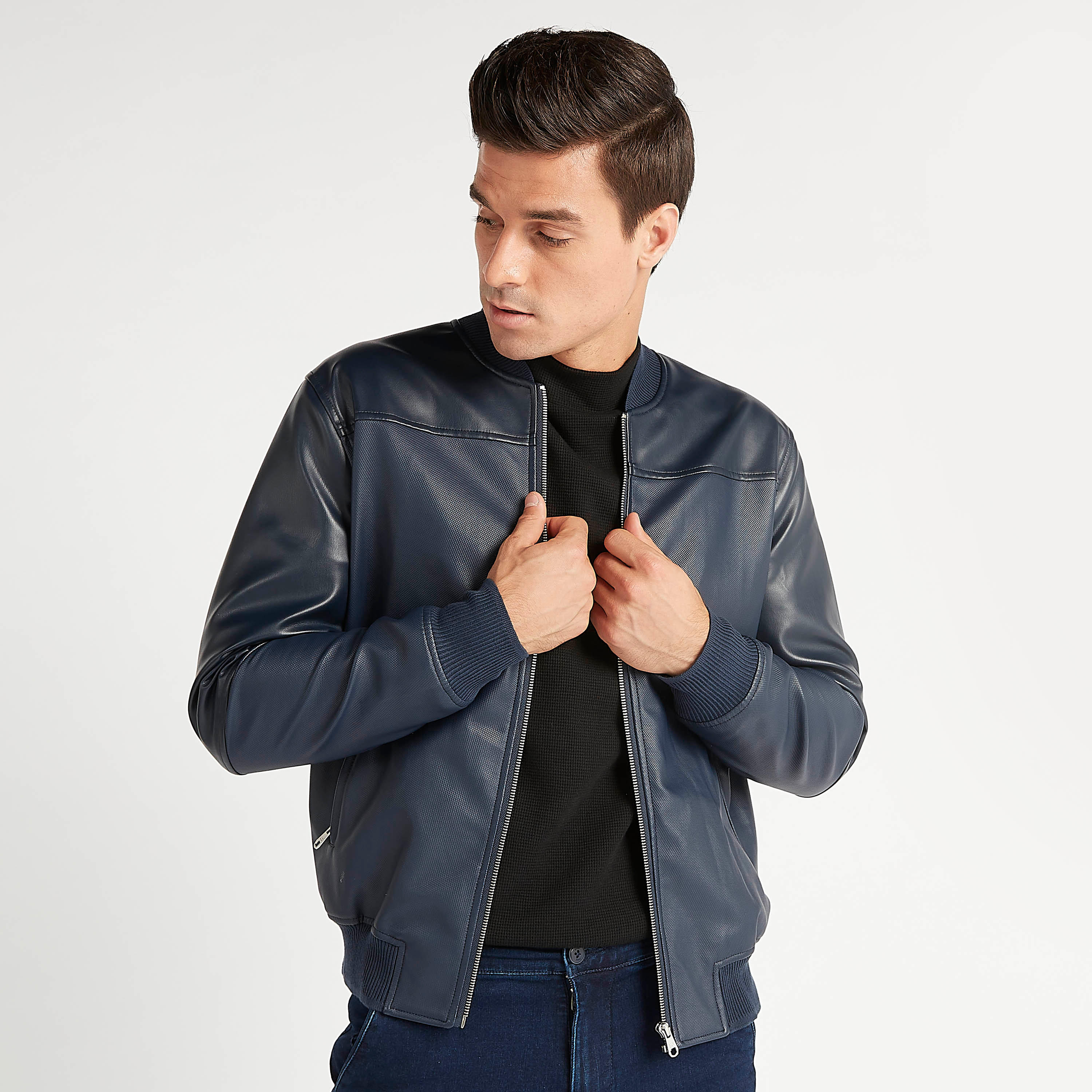 جاكيت بايكر بسحّاب وأكمام طويلة وجيوب من لي كوبر-men-clothing-jacketsandblazers-jackets-image-1