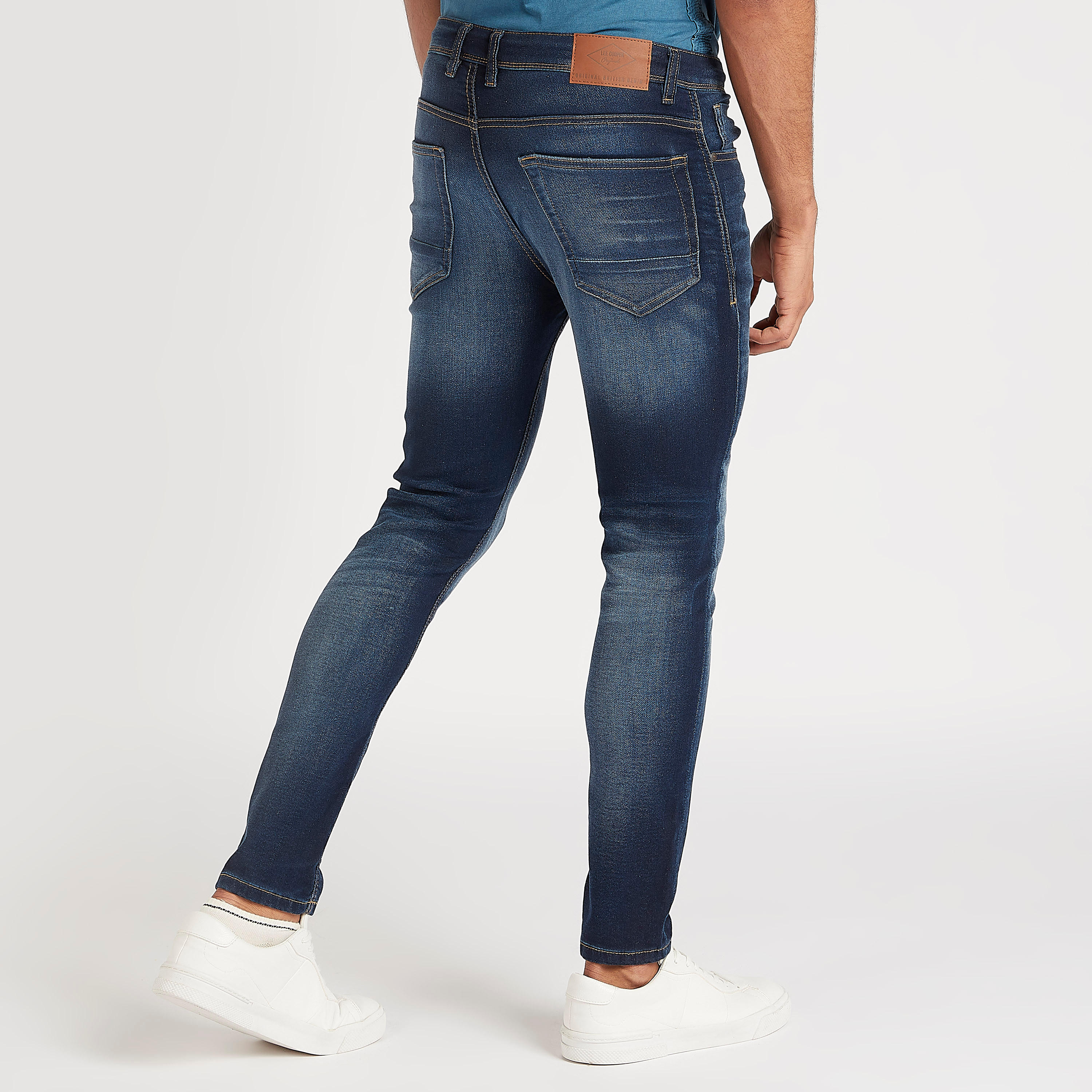 بنطلون جينز سليم فيت برباط إغلاق وخصر منخفض من لي كوبر-men-clothing-bottoms-jeans-image-4