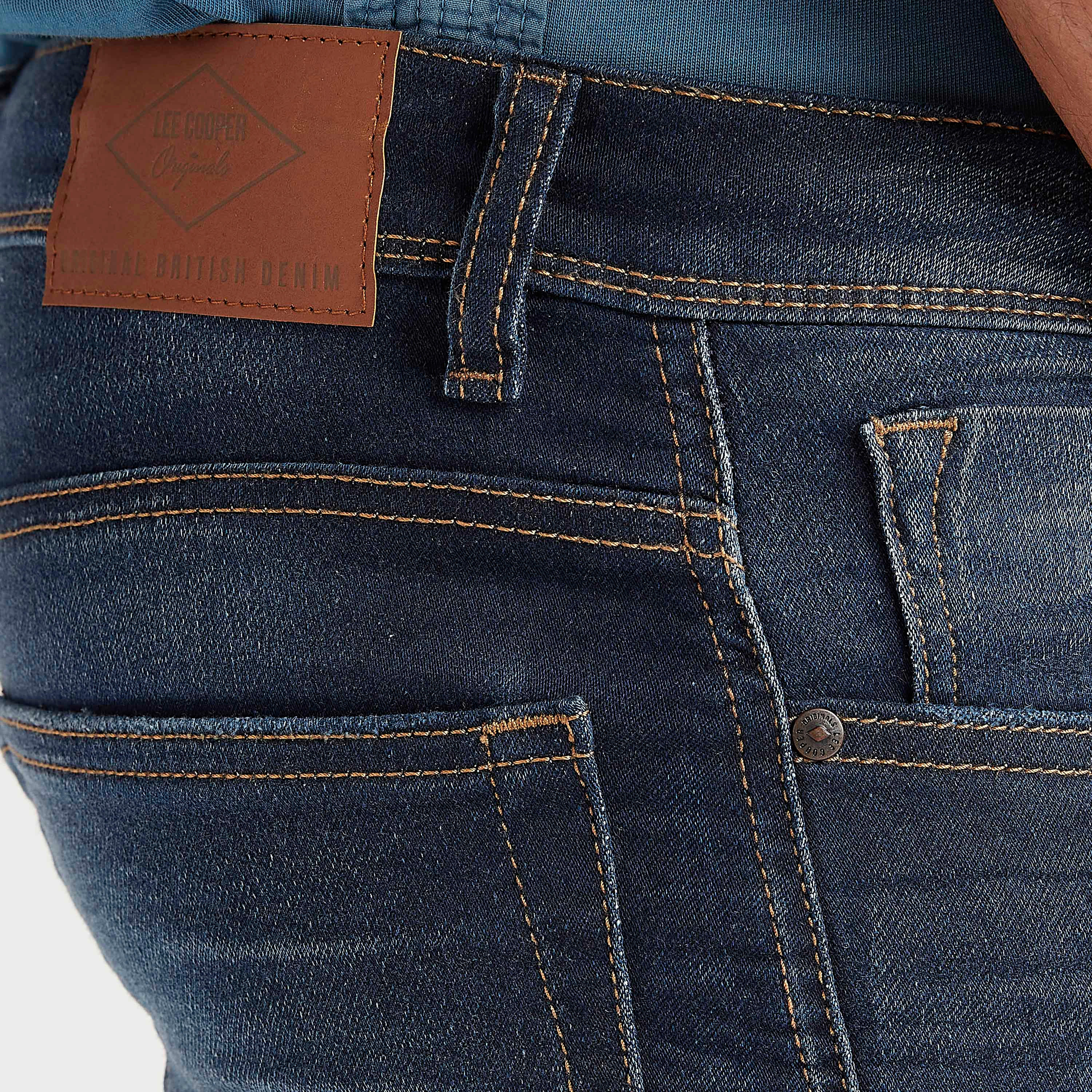 بنطلون جينز سليم فيت برباط إغلاق وخصر منخفض من لي كوبر-men-clothing-bottoms-jeans-image-5