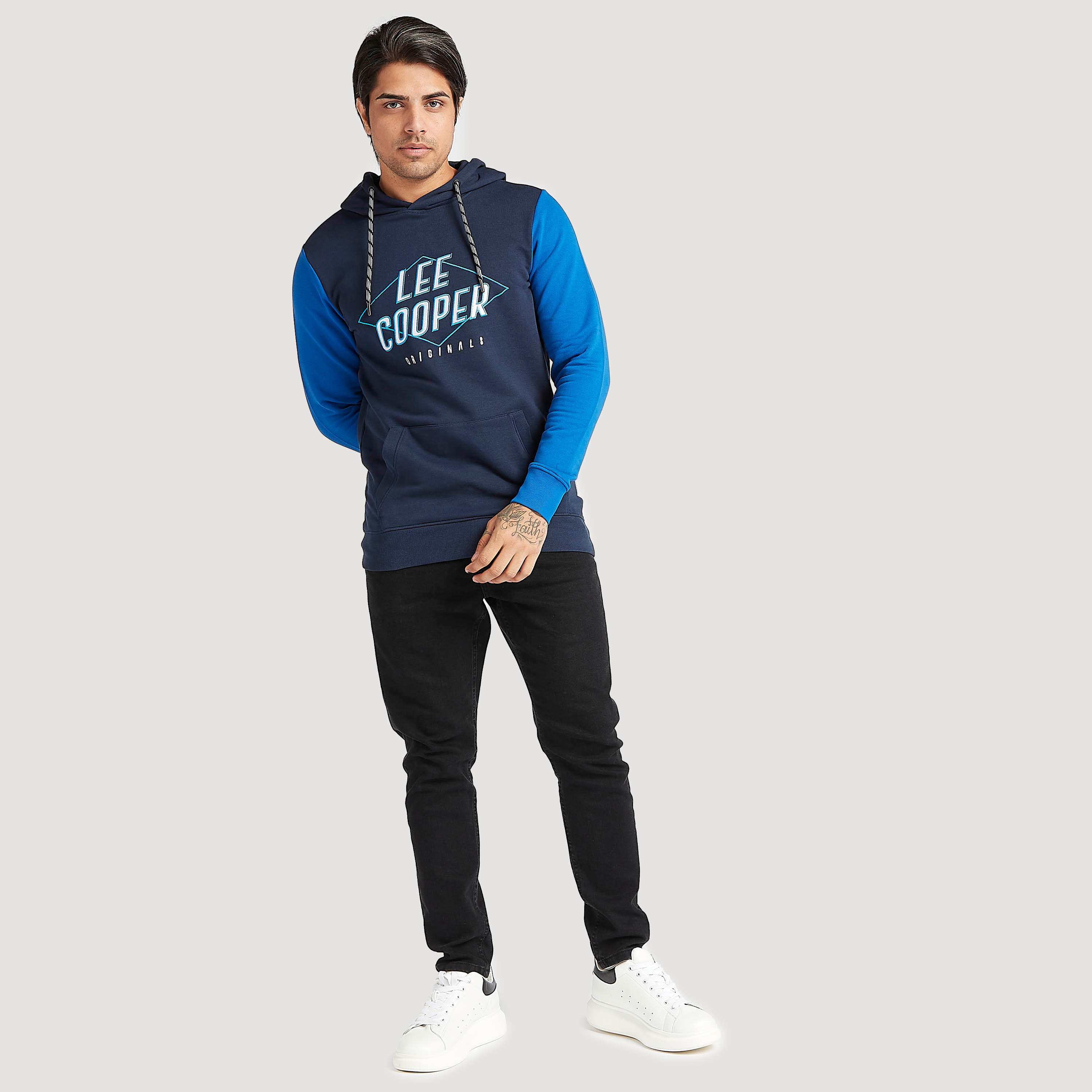 هودي مستدام بأكمام طويلة وجيوب كنغر من لي كوبر-men-winterwear-hoodiesandsweatshirts-image-2