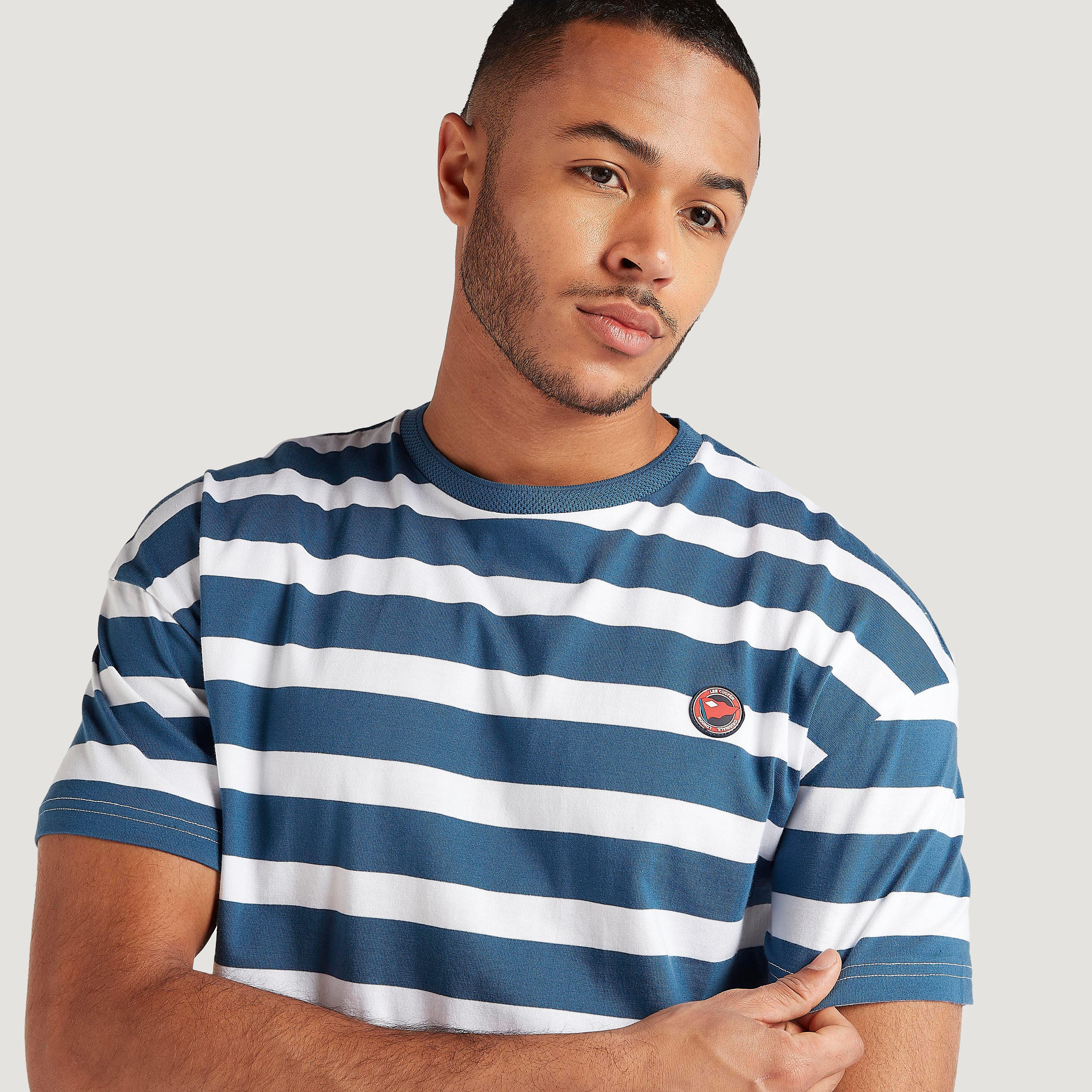 تيشيرت مقلّم بياقة ضيّقة وأكمام قصيرة من لي كوبر-men-clothing-tshirtsandpolos-tshirts-image-3