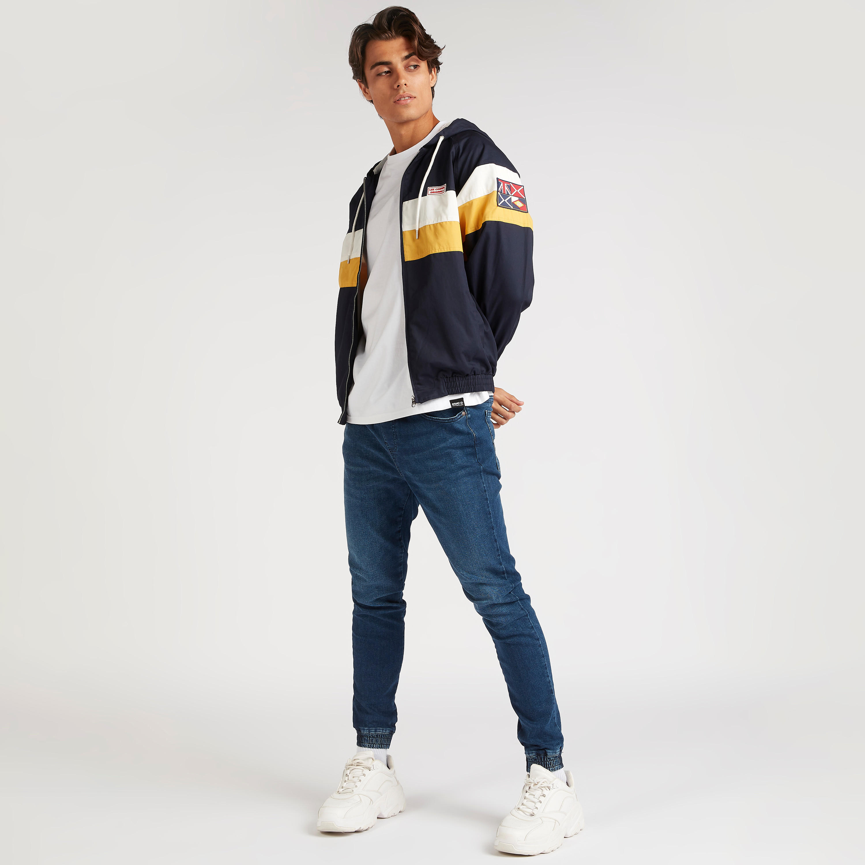هودي خفيف بطبعات وسحّاب وأكمام طويلة من لي كوبر-men-clothing-jacketsandblazers-jackets-image-2