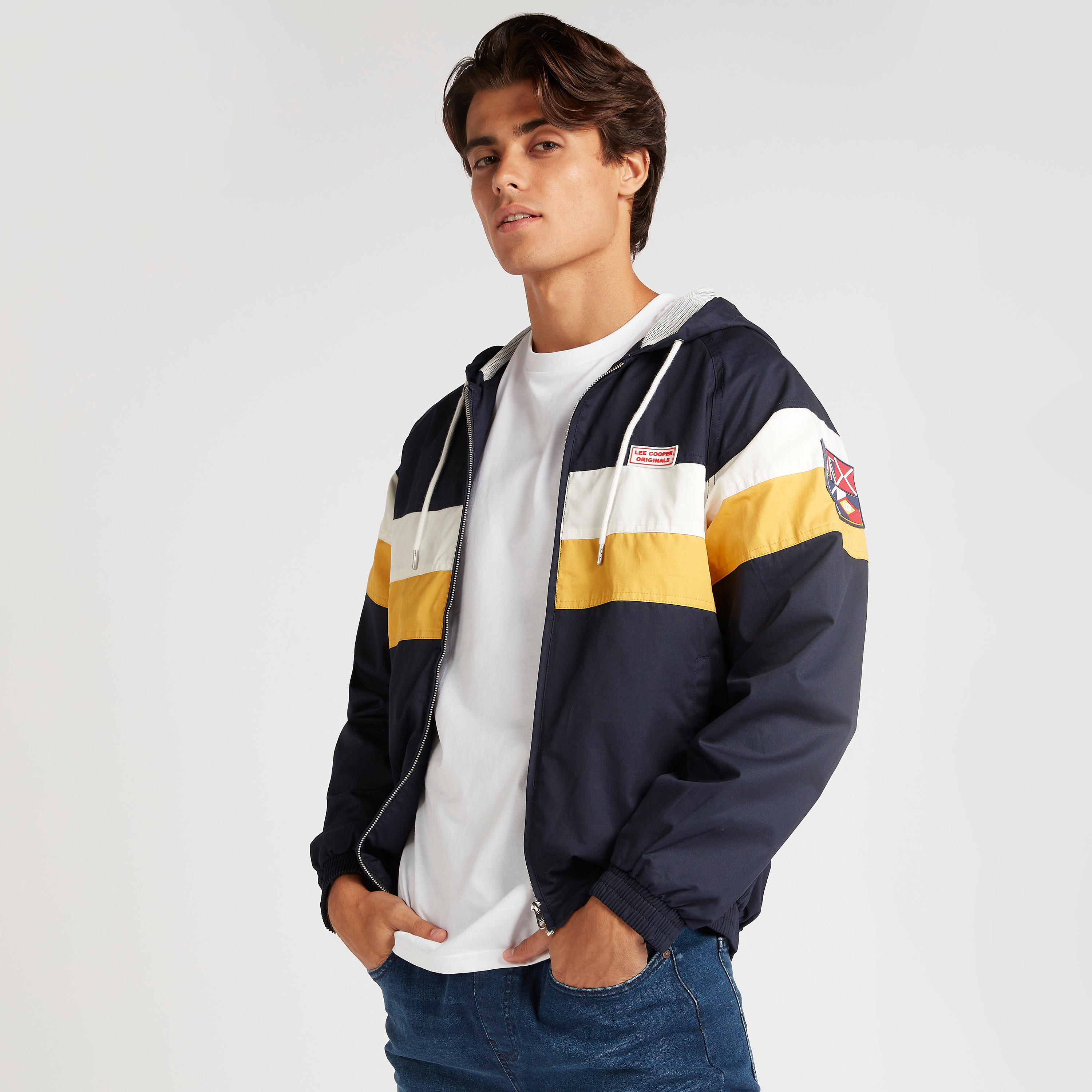 هودي خفيف بطبعات وسحّاب وأكمام طويلة من لي كوبر-men-clothing-jacketsandblazers-jackets-image-6