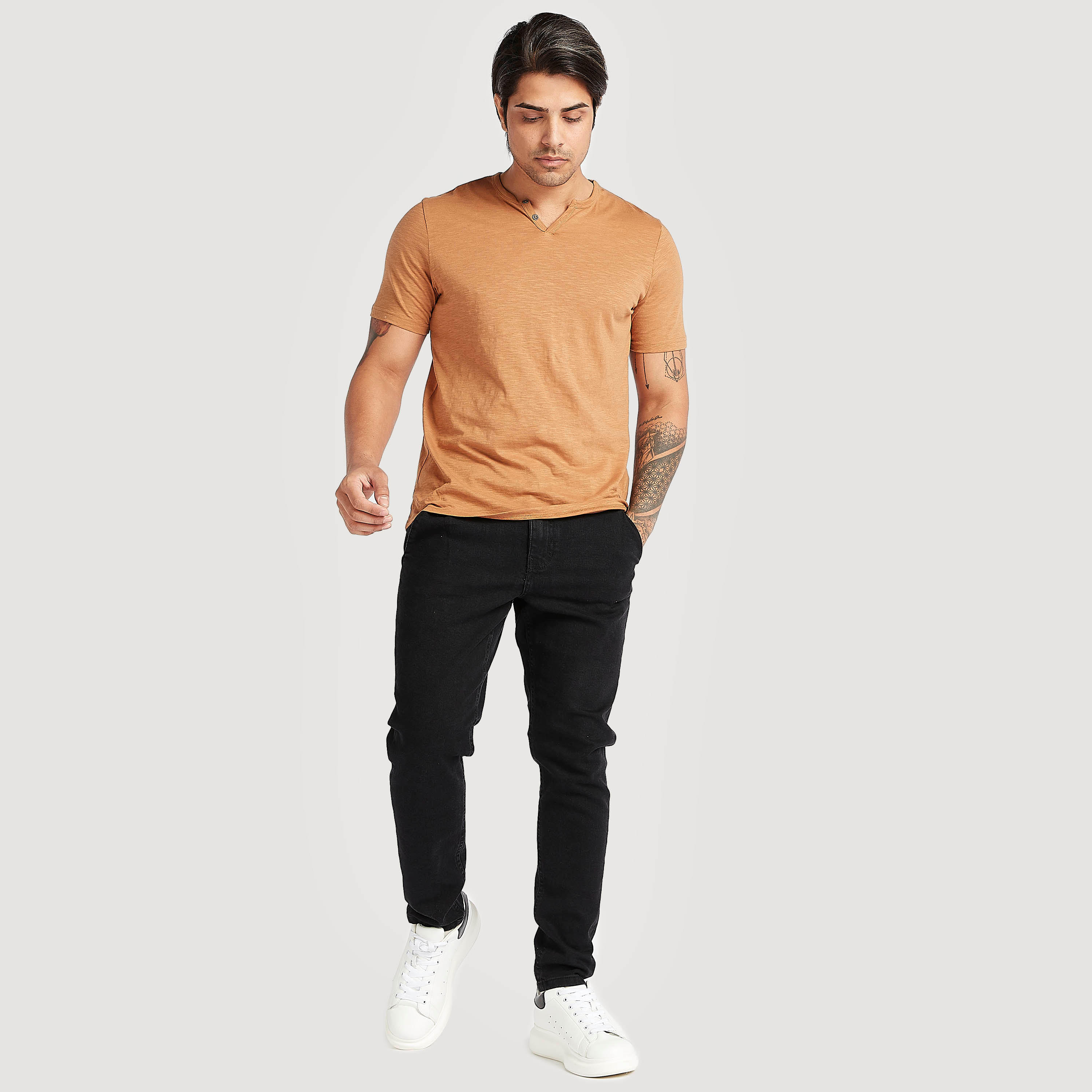 Lee Cooper Mid-Rise Carrot Fit Jeans with Button Closure-men-clothing-bottoms-jeans-image-2