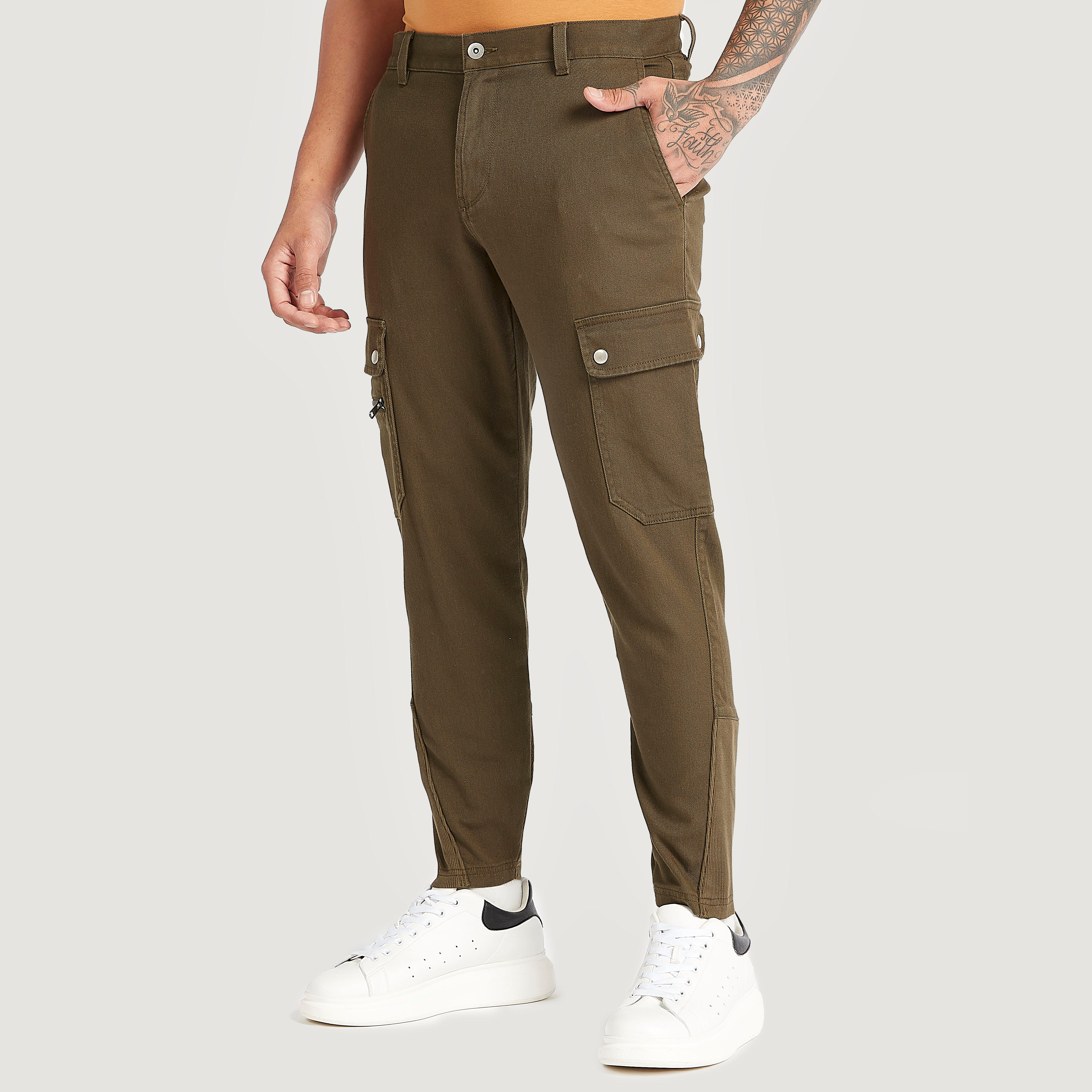 بنطلون كارجو سادة مع زر إغلاق مع خصر متوسّط الارتفاع-men-clothing-bottoms-trousersandchinos-trousers-image-5