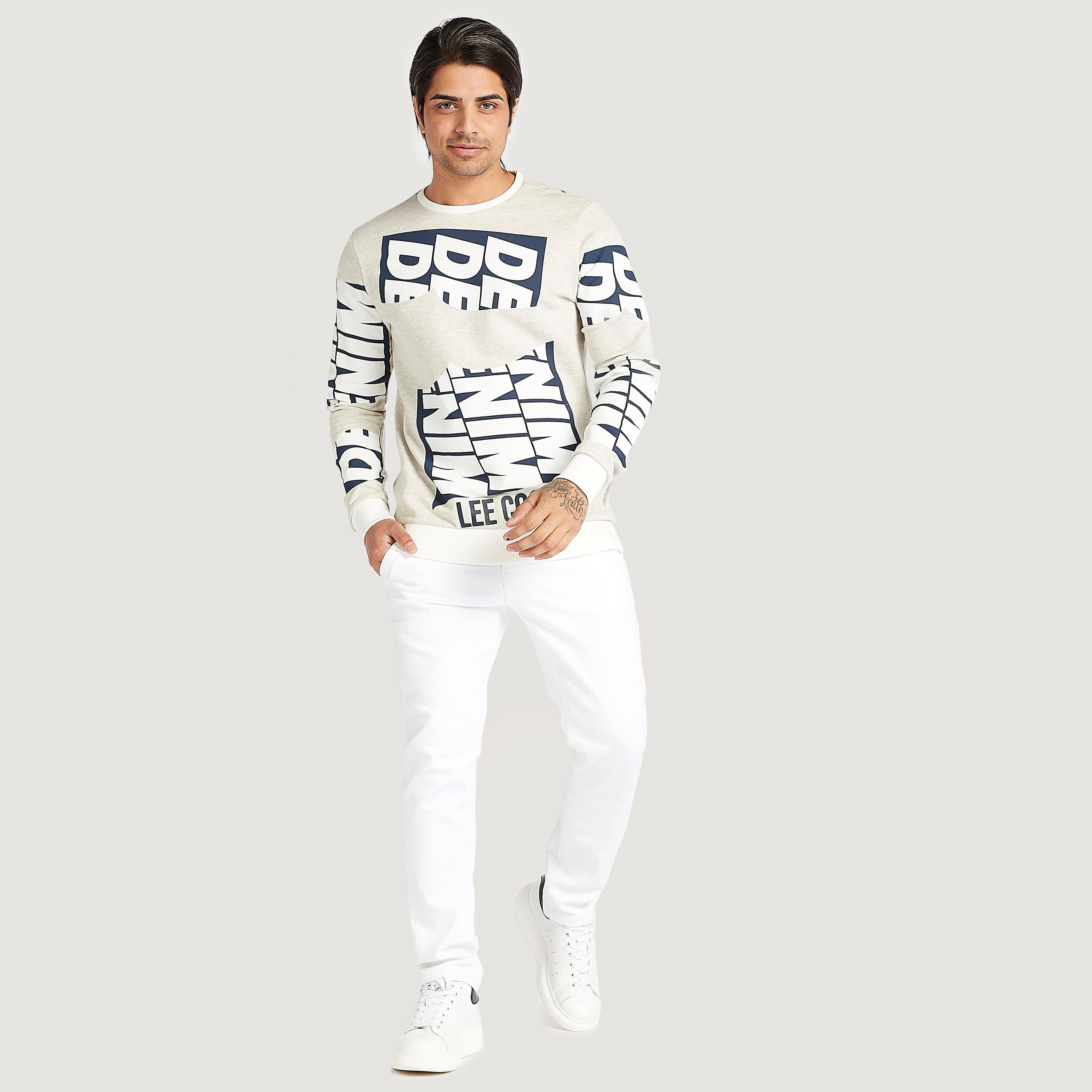سويت شيرت بياقة ضيّقة وأكمام طويلة وطبعات من لي كوبر-men-winterwear-hoodiesandsweatshirts-image-4