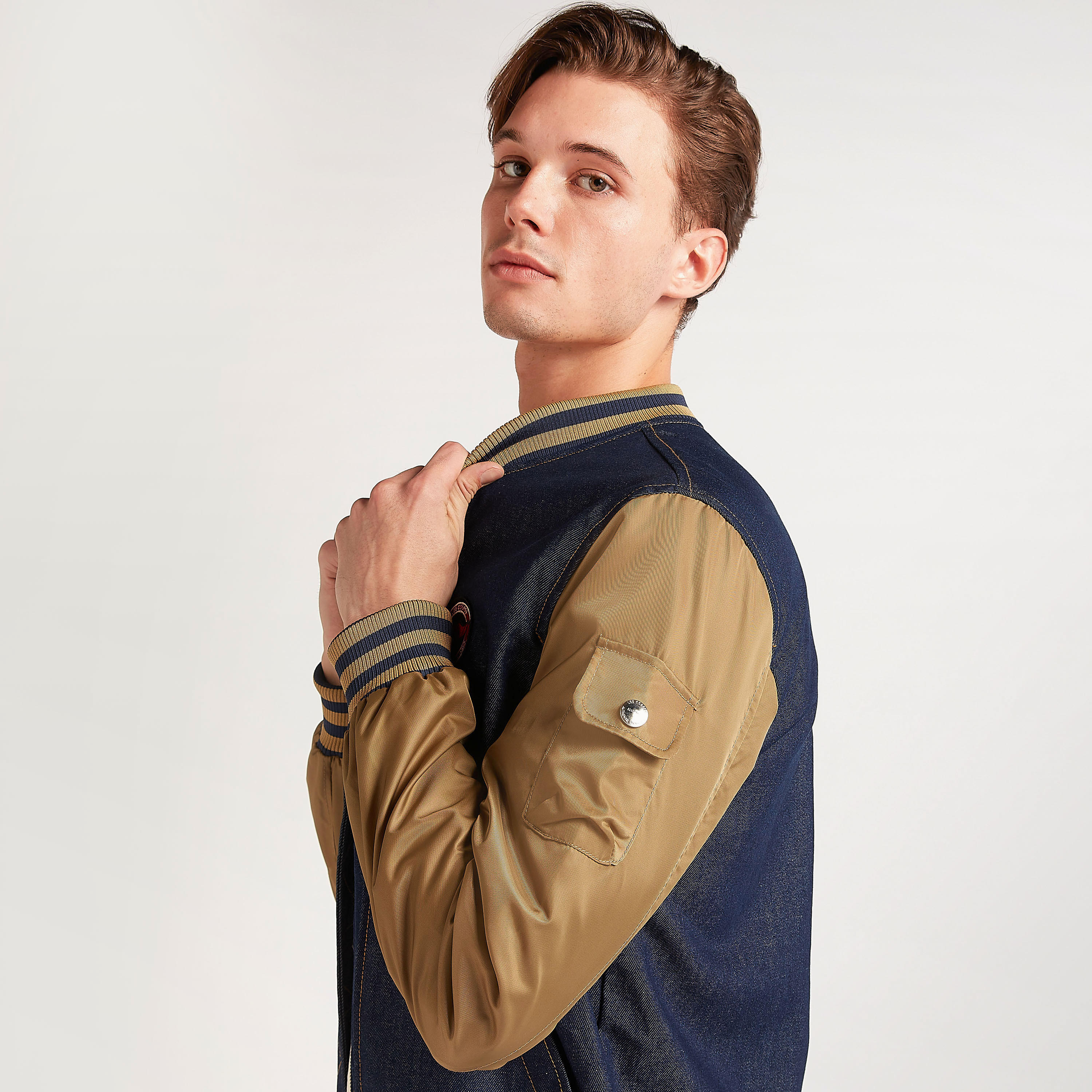جاكيت بومبر دنيم بسحّاب إغلاق وأكمام طويلة من لي كوبر-men-clothing-jacketsandblazers-jackets-image-4