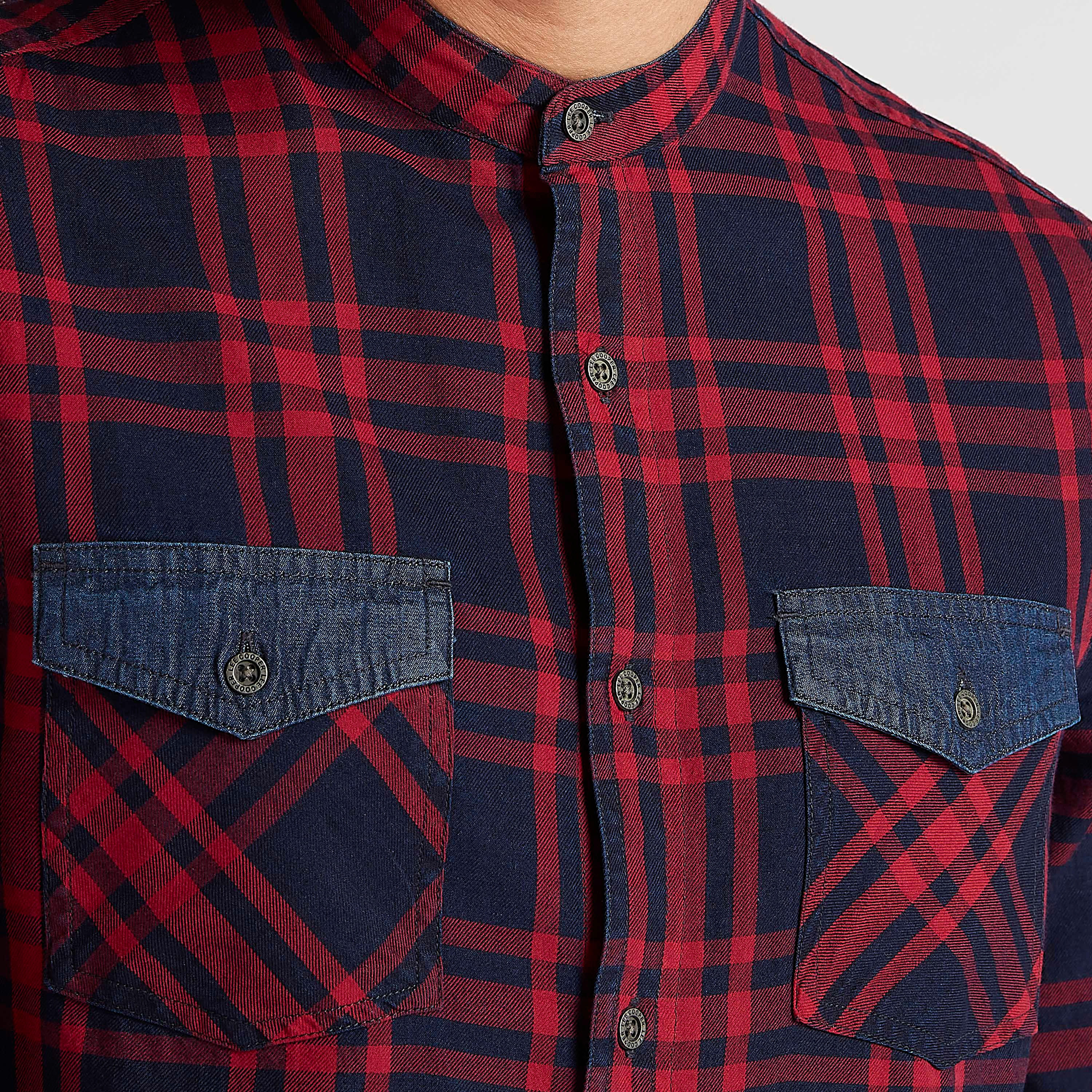 قميص كاروهات بياقة ماندرين وجيوب على الصدر-men-clothing-shirts-image-3