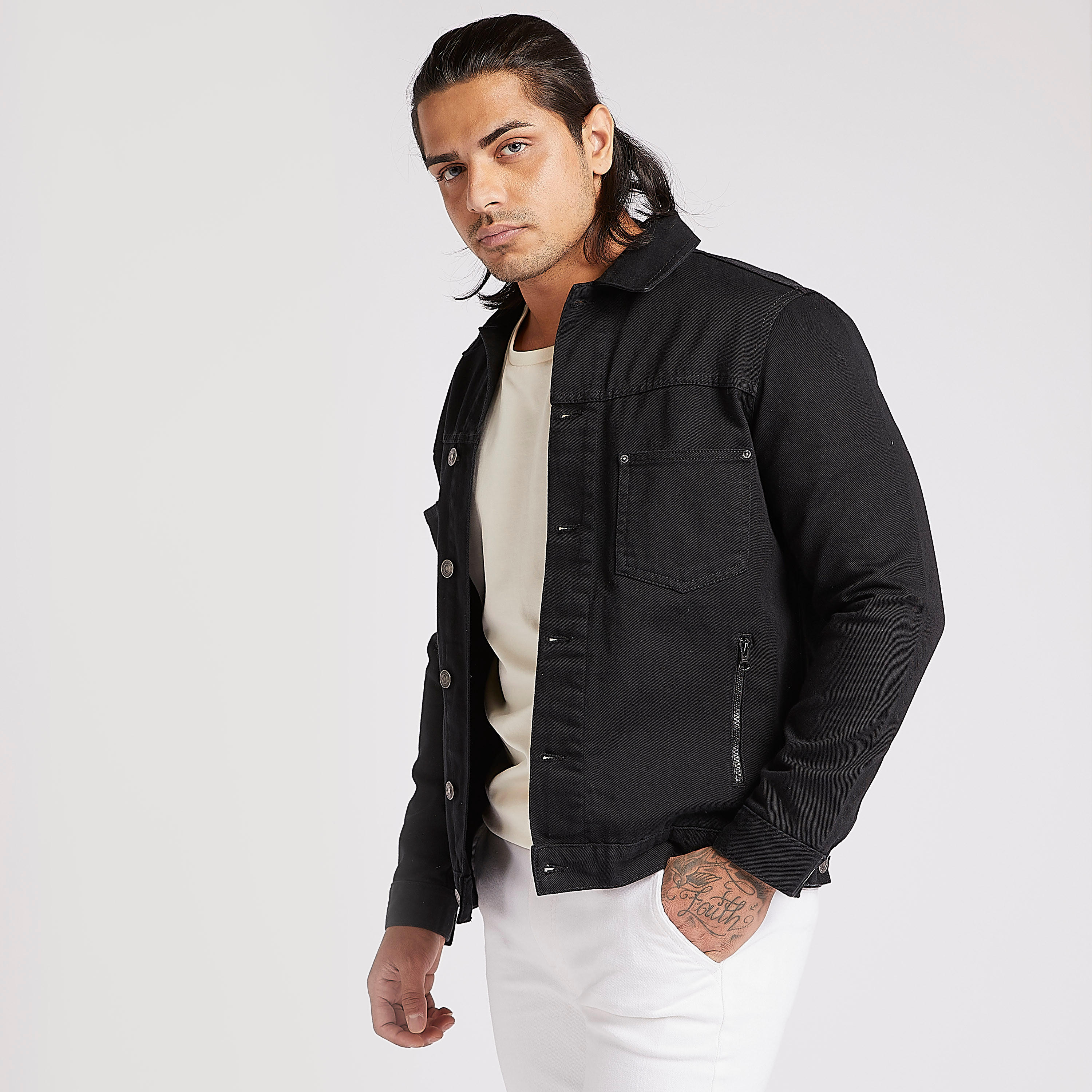 جاكيت دينم مطرّز بجيوب بسحاب من لي كوبر-men-clothing-jacketsandblazers-jackets-image-1