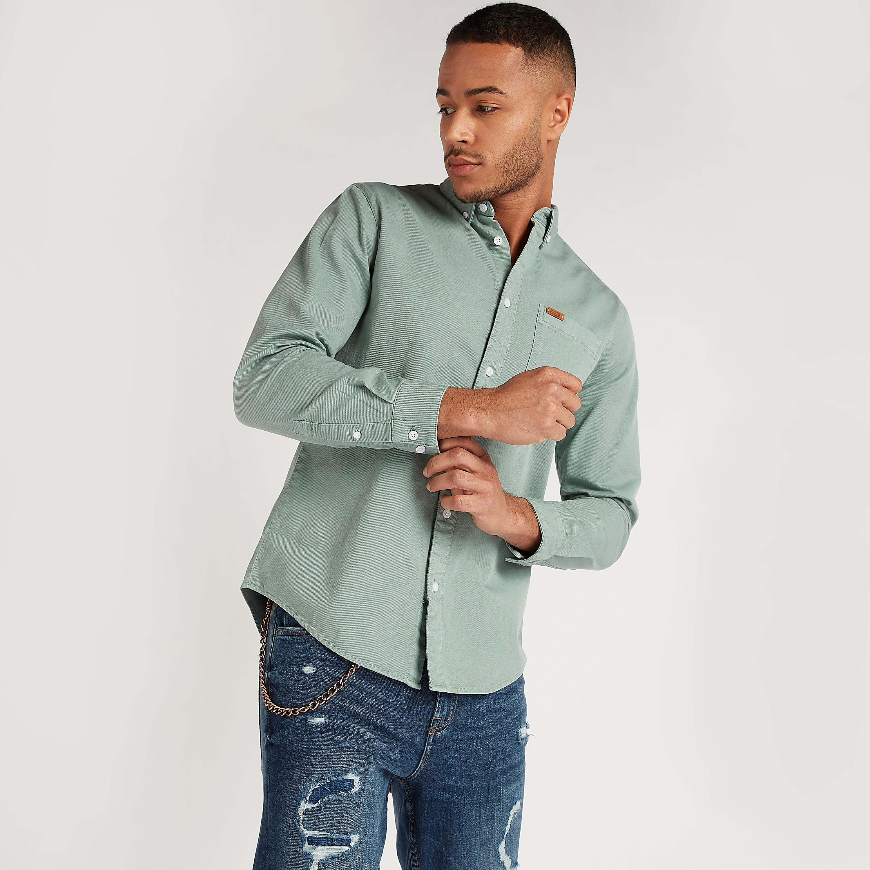 قميص بأكمام طويلة وجيب على الصّدر من لي كوبر-men-clothing-shirts-image-1