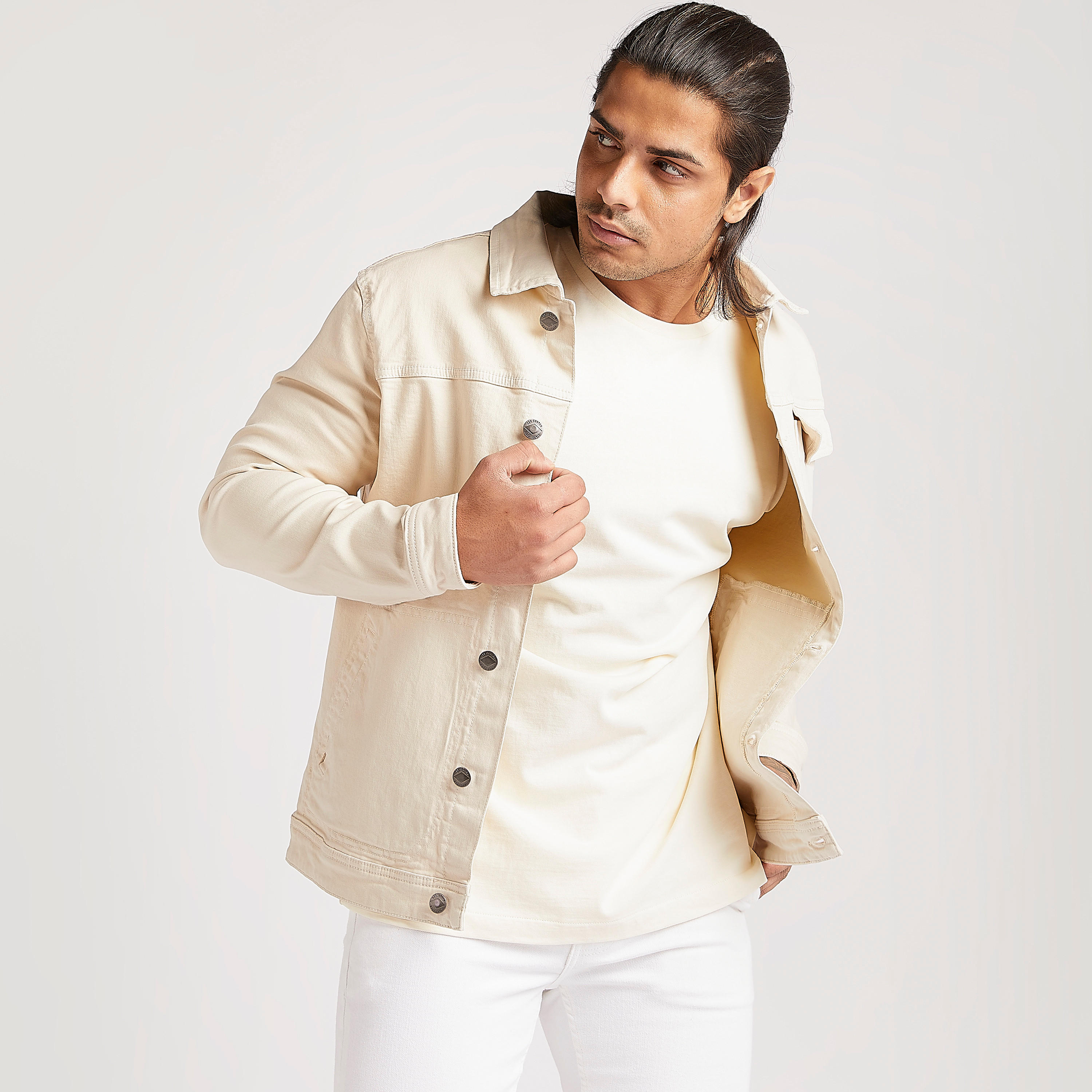 جاكيت بومبر دنيم سادة بزر إغلاق وأكمام طويلة من لي كوبر-men-clothing-jacketsandblazers-jackets-image-4