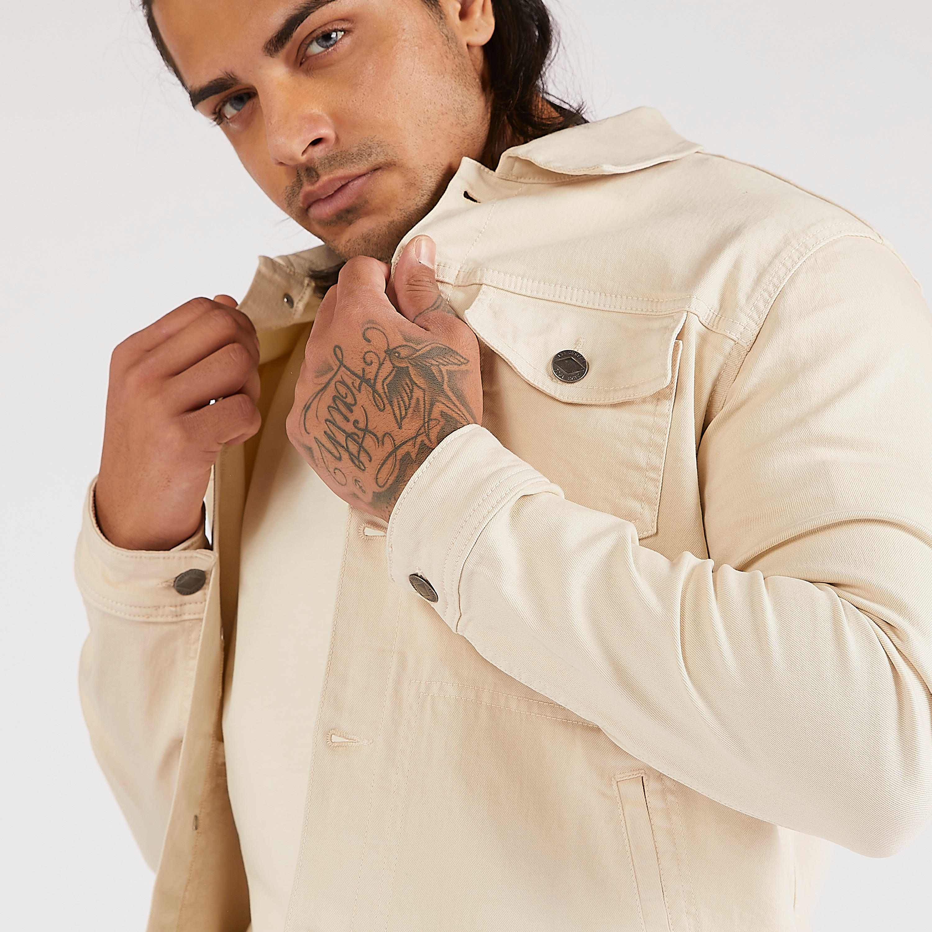 جاكيت بومبر دنيم سادة بزر إغلاق وأكمام طويلة من لي كوبر-men-clothing-jacketsandblazers-jackets-image-2