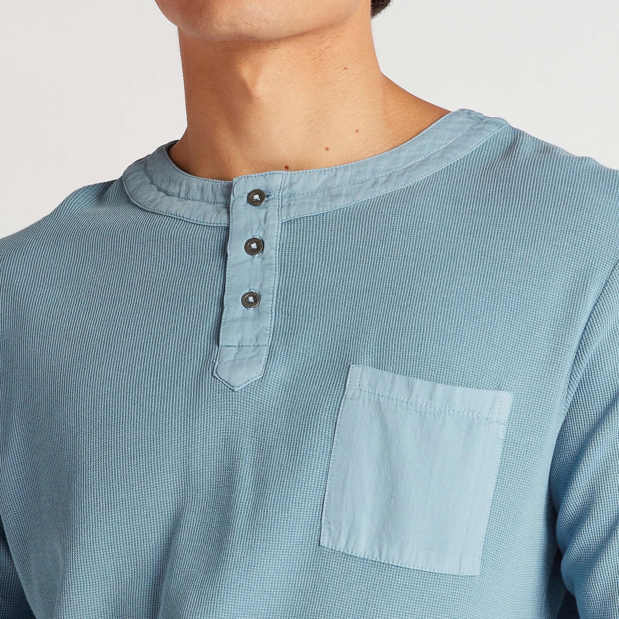 تيشيرت بارز الملمس بياقة بأزرار وأكمام طويلة من لي كوبر-men-clothing-tshirtsandpolos-tshirts-image-3