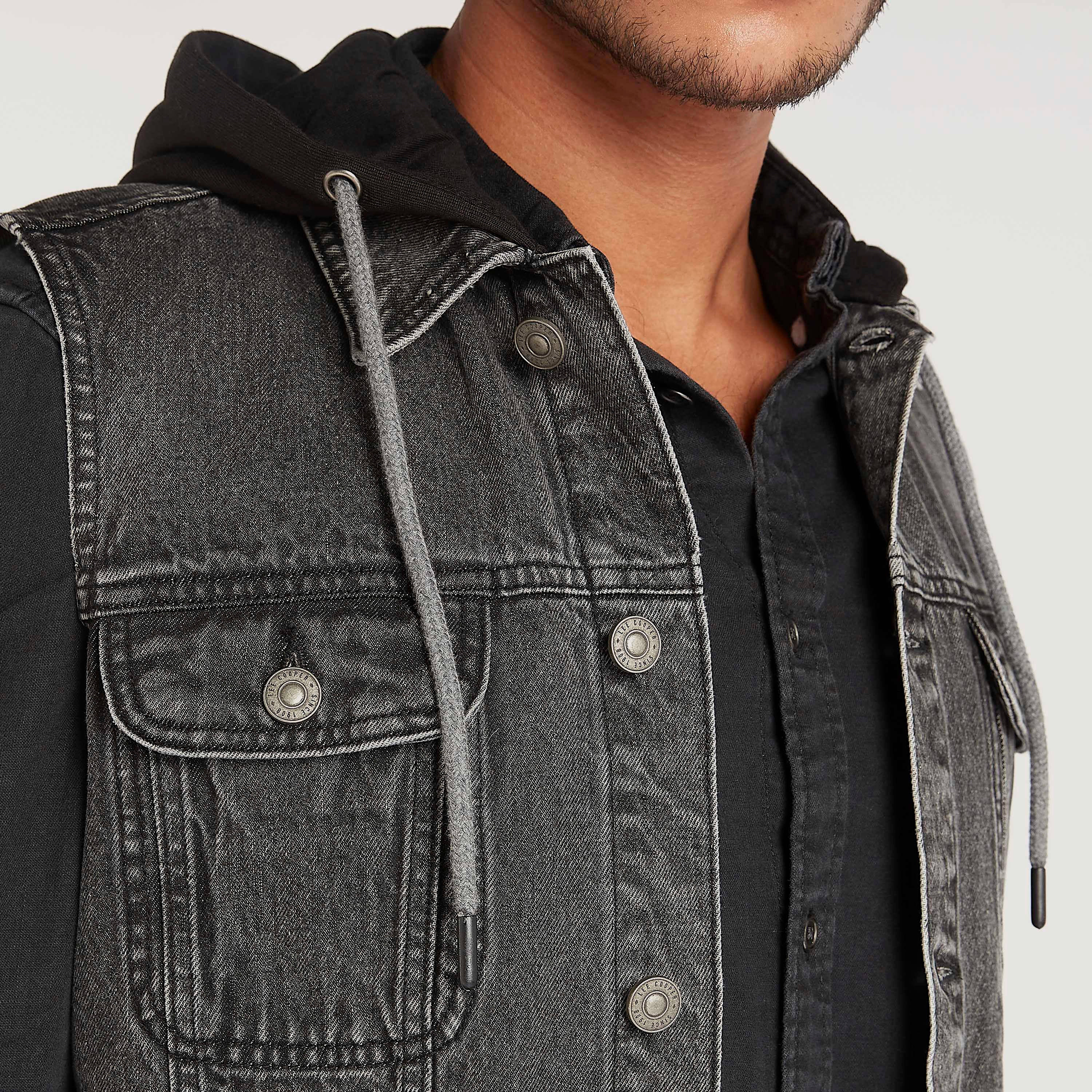 جاكيت دنيم سليم فيت دون أكمام من لي كوبر-men-clothing-jacketsandblazers-jackets-image-8