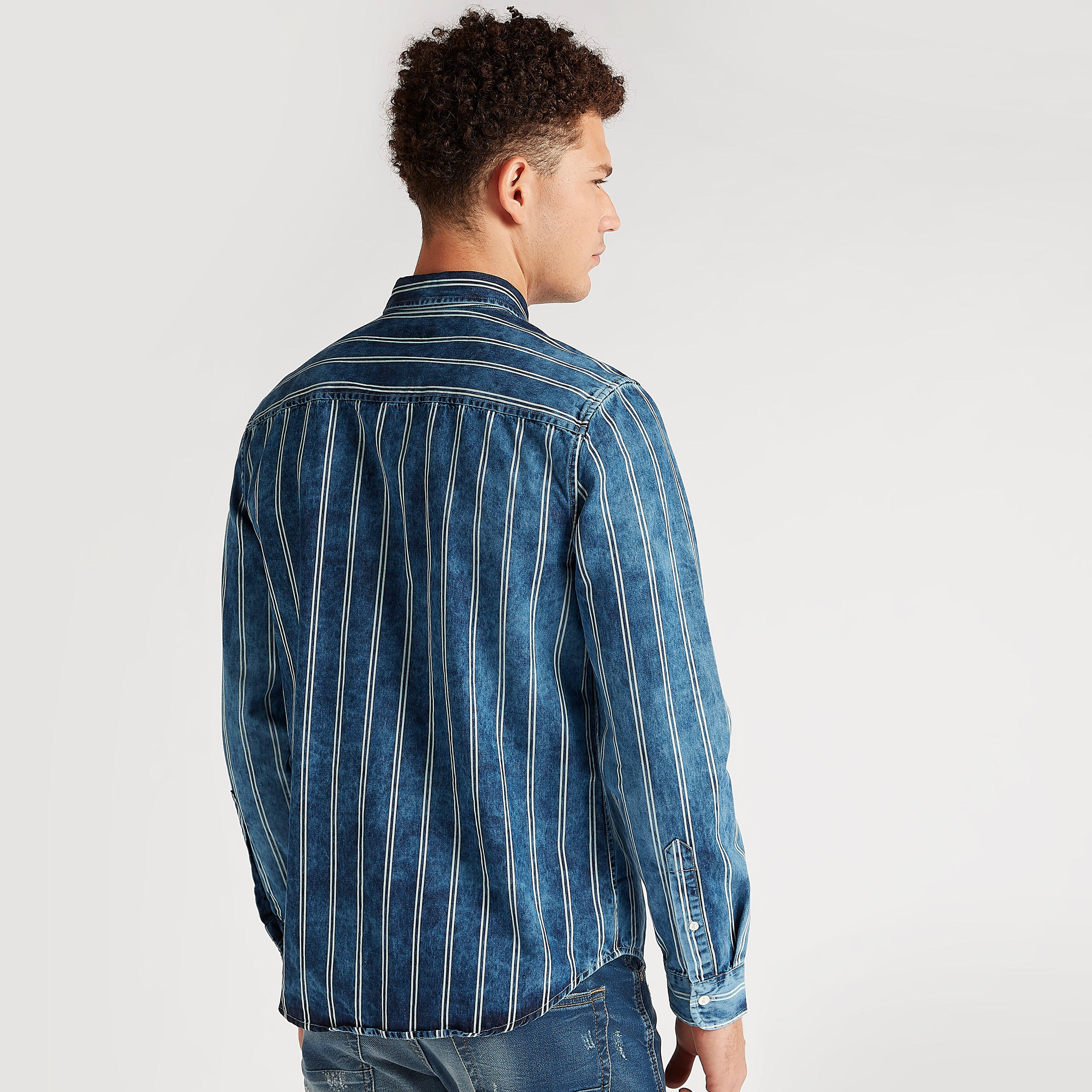 قميص مقلّم بأكمام طويلة وزر سفلي من لي كوبر-men-clothing-shirts-image-3
