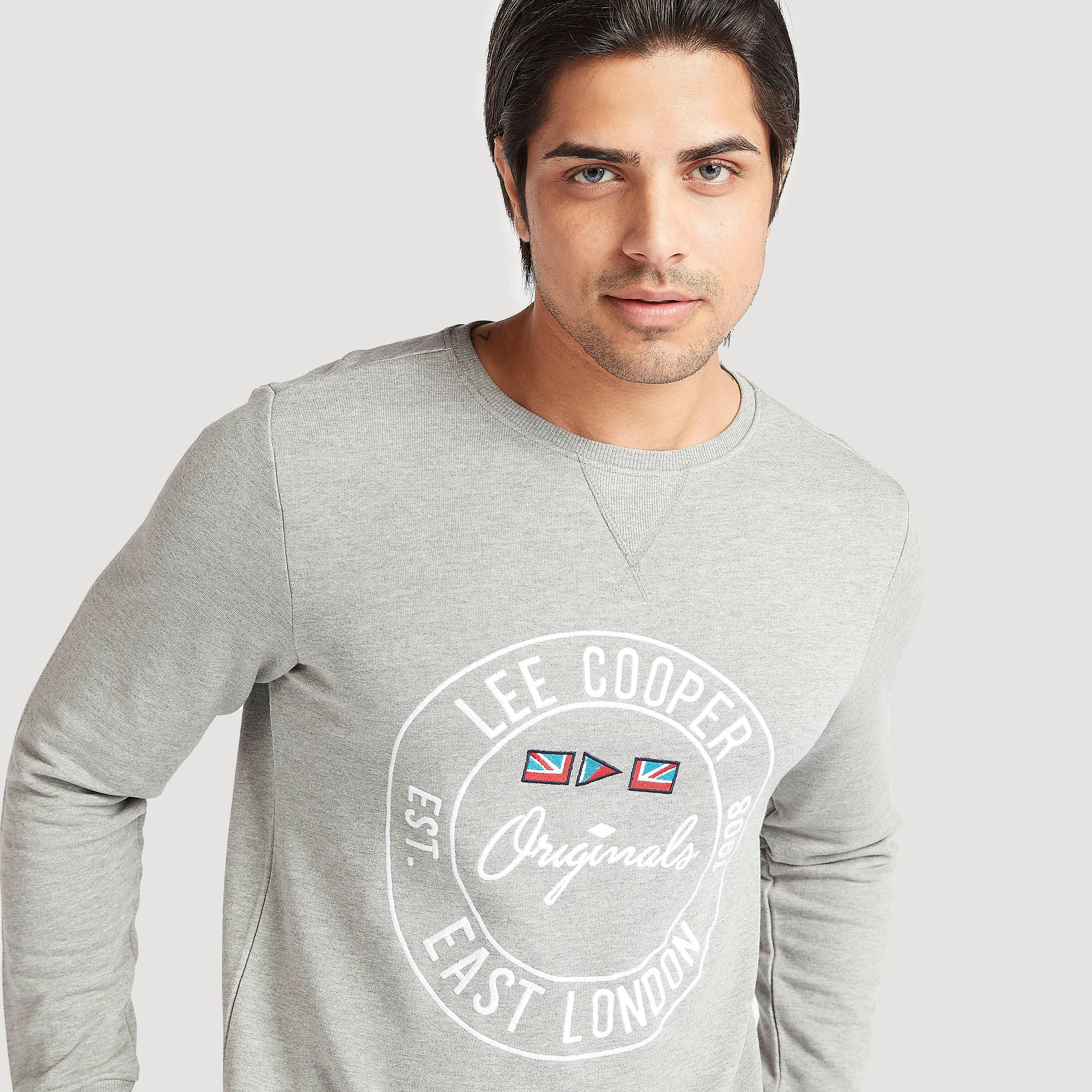 سويت شيرت بياقة ضيّقة وأكمام طويلة وطبعات من لي كوبر-men-winterwear-hoodiesandsweatshirts-image-3