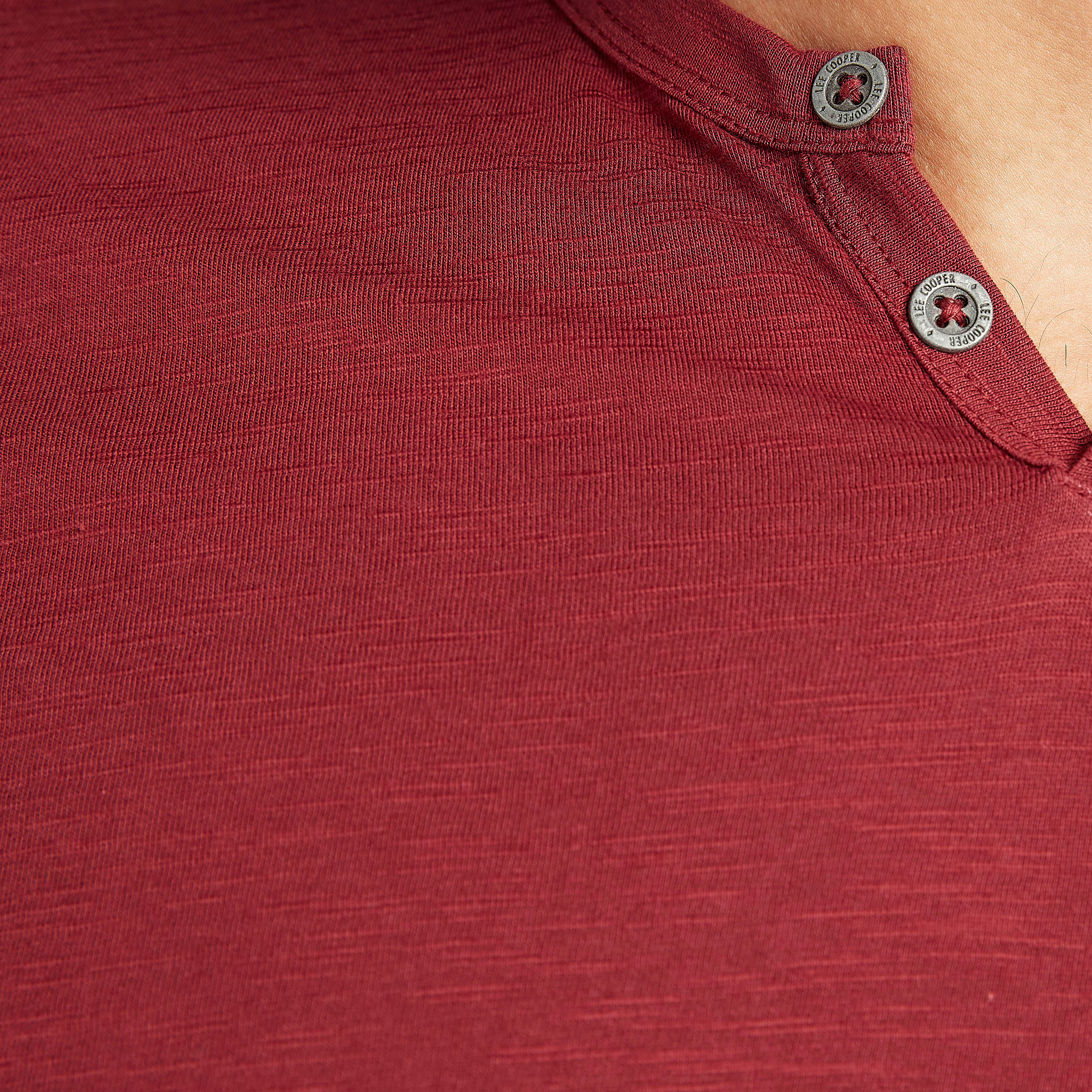 تيشيرت بياقة هينلي وأكمام قصيرة من لي كوبر-men-clothing-tshirtsandpolos-tshirts-image-5
