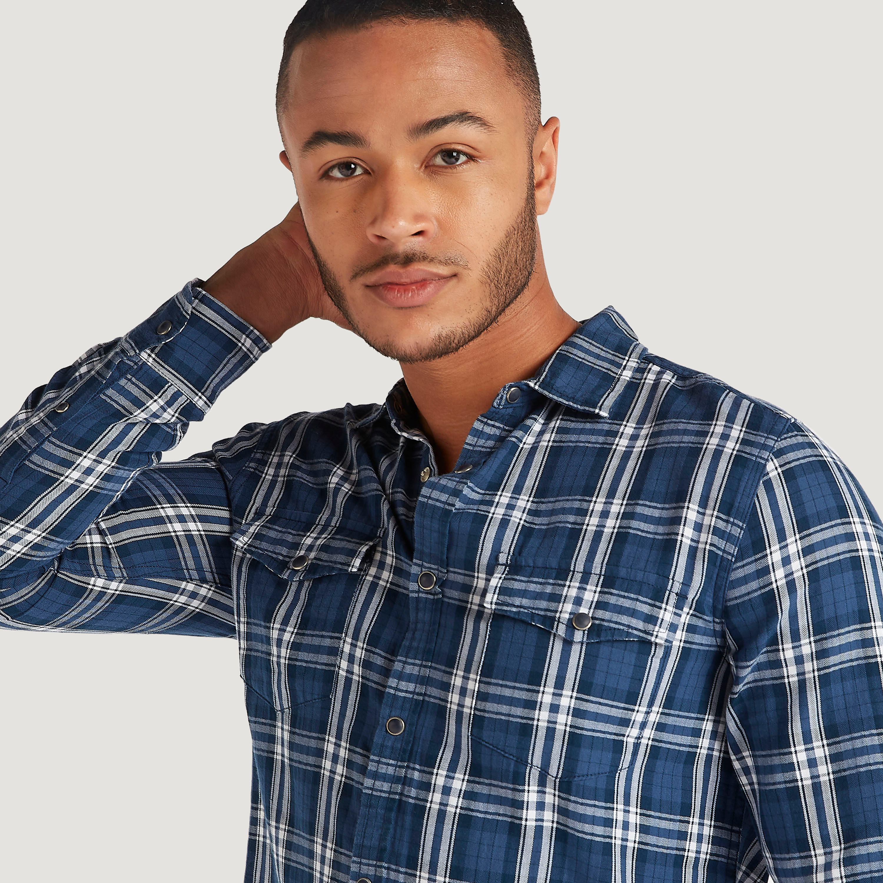 قميص كاروهات بأكمام طويلة وجيوب من لي كوبر-men-clothing-shirts-image-3