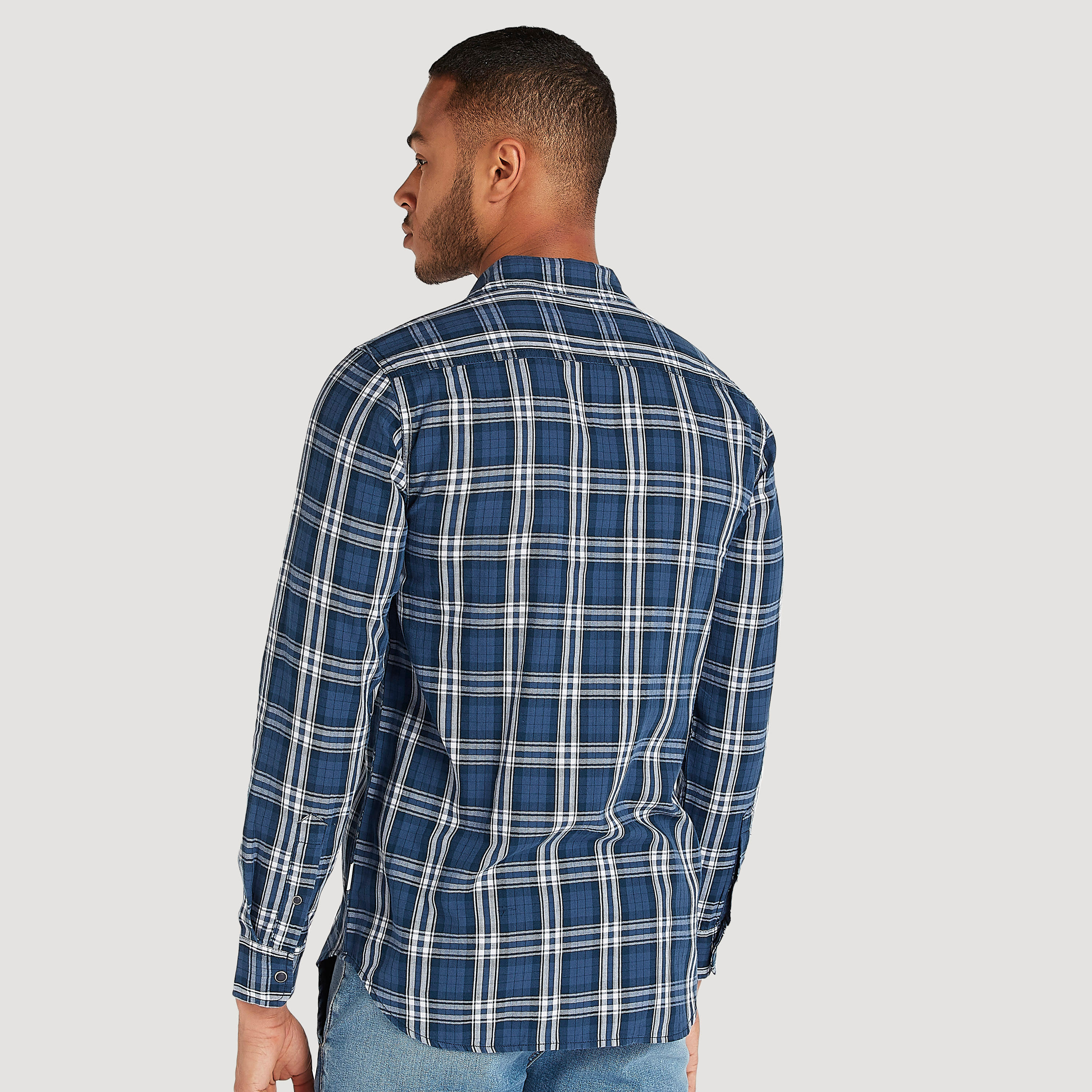 قميص كاروهات بأكمام طويلة وجيوب من لي كوبر-men-clothing-shirts-image-4