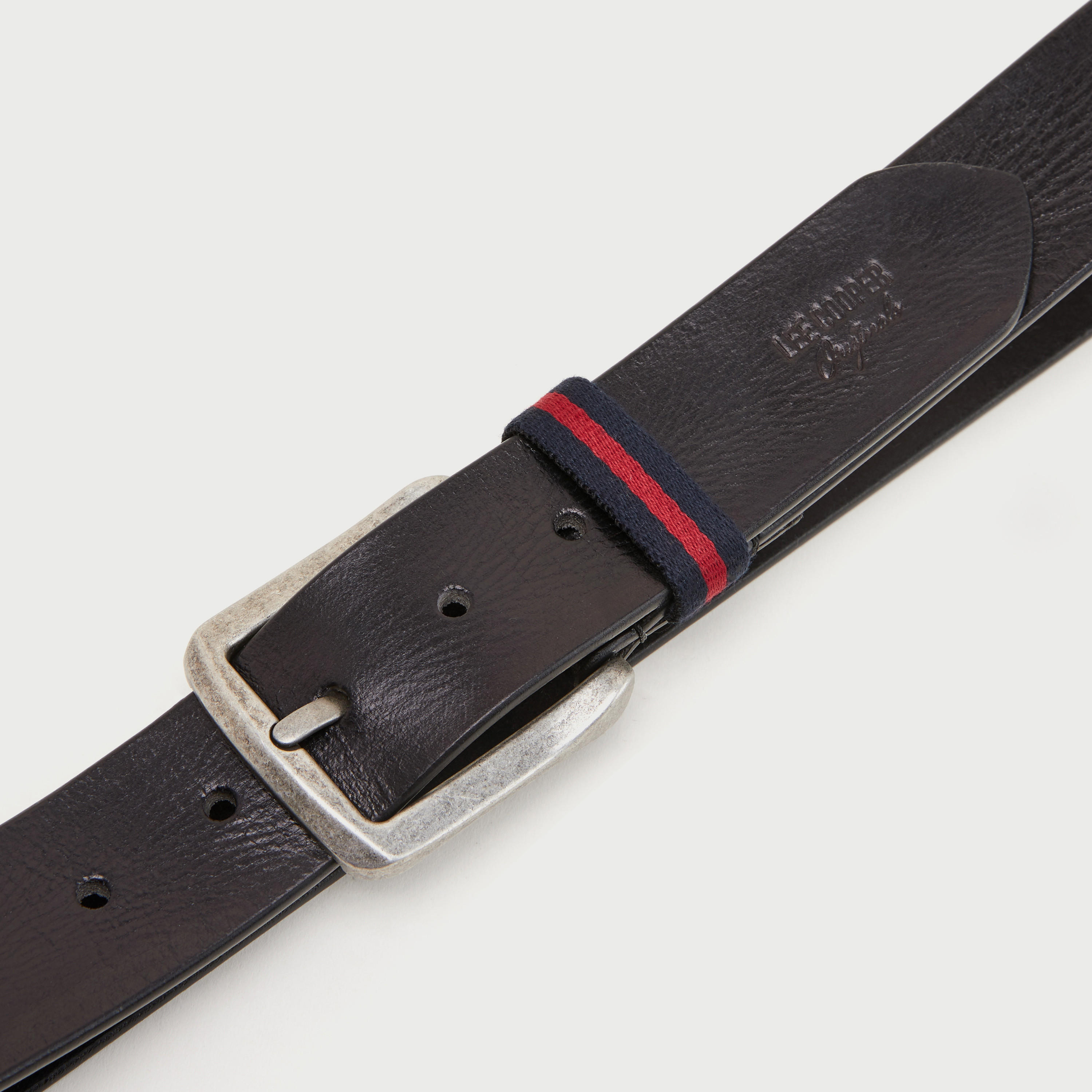 حزام خصر جلد بارز الملمس بإبزيم بدبّوس من لي كوبر-men-beltsandwallets-belts-image-4