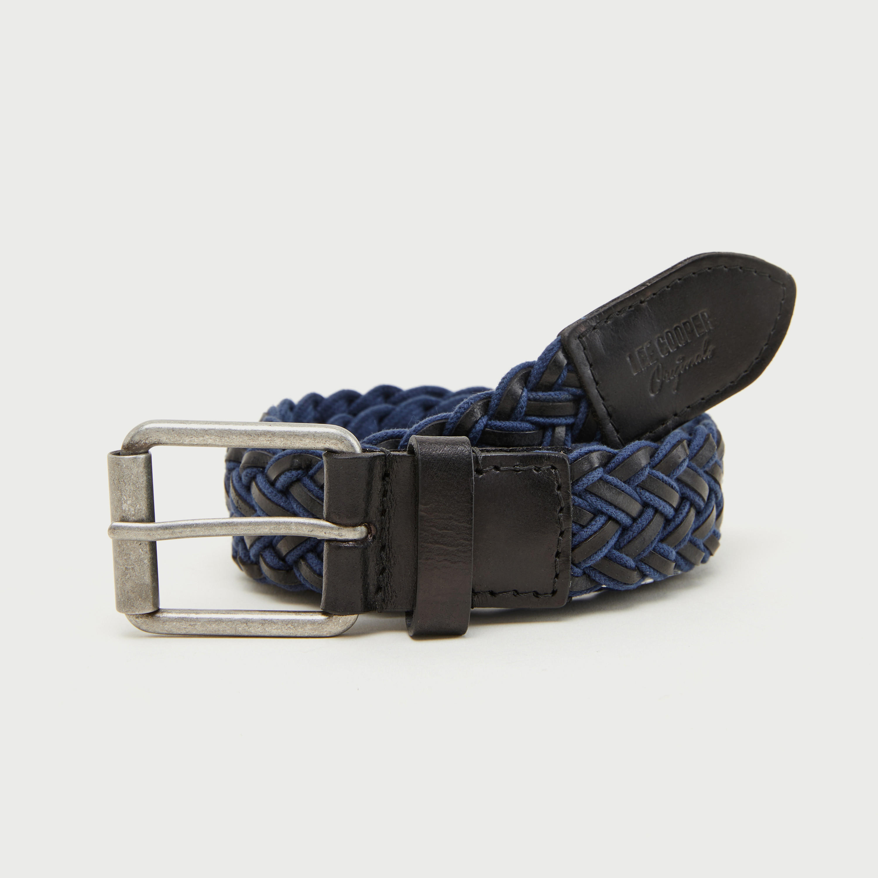حزام خصر جلد بارز الملمس بإبزيم بدبّوس من لي كوبر-men-beltsandwallets-belts-image-1