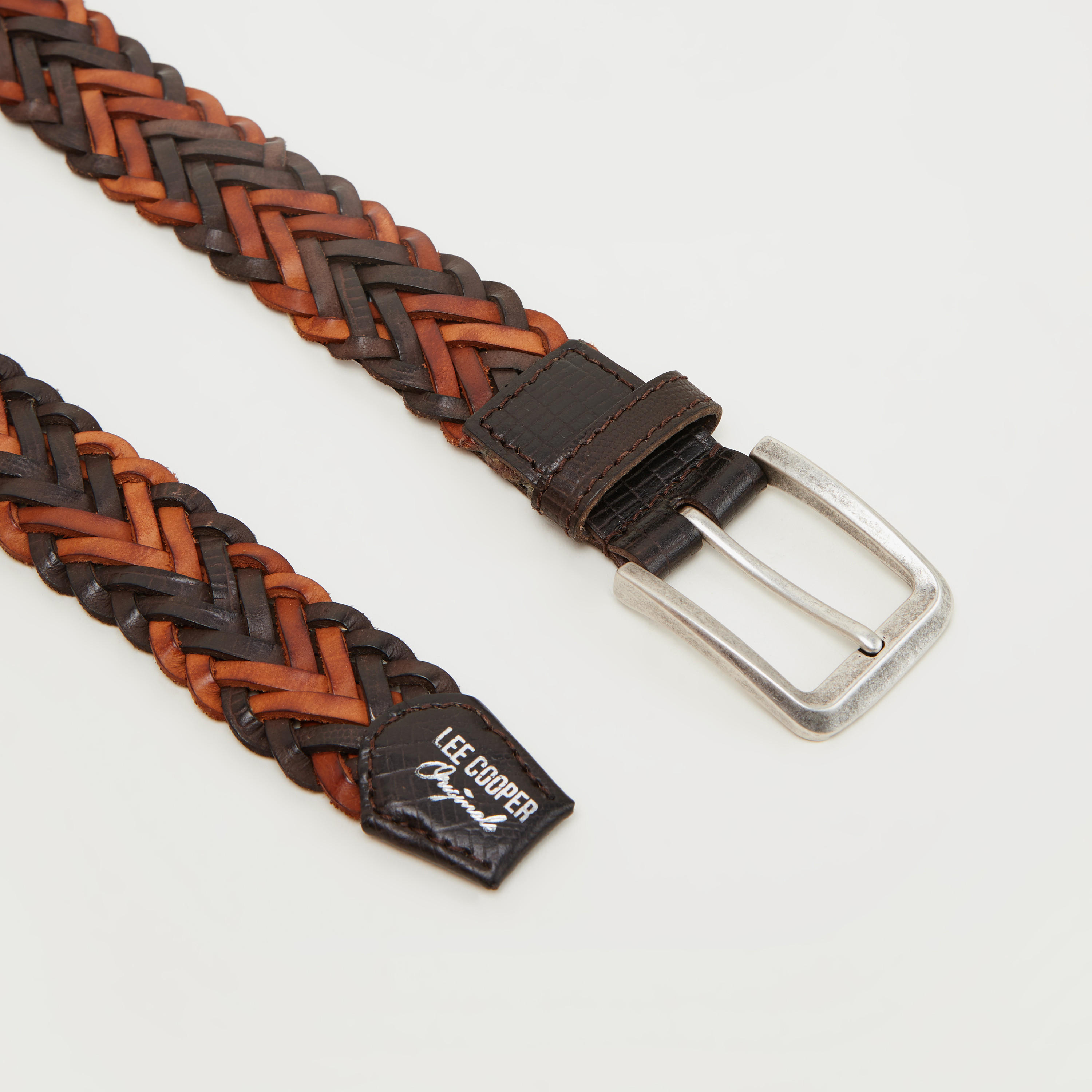 حزام خصر جلد بارز الملمس بإبزيم بدبّوس من لي كوبر-men-beltsandwallets-belts-image-5