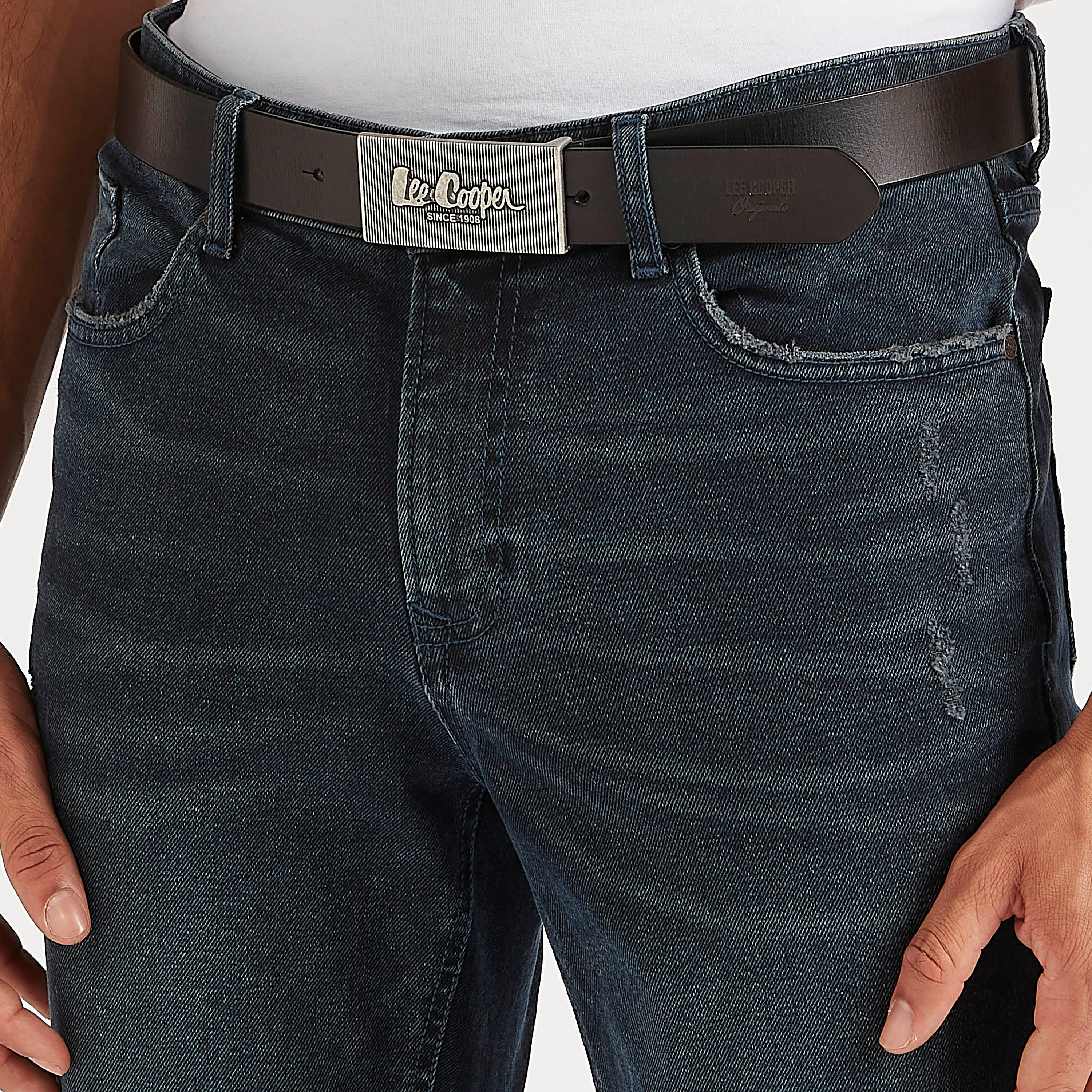 حزام خصر جلد بارز الملمس بإبزيم إغلاق من لي كوبر-men-beltsandwallets-belts-image-2