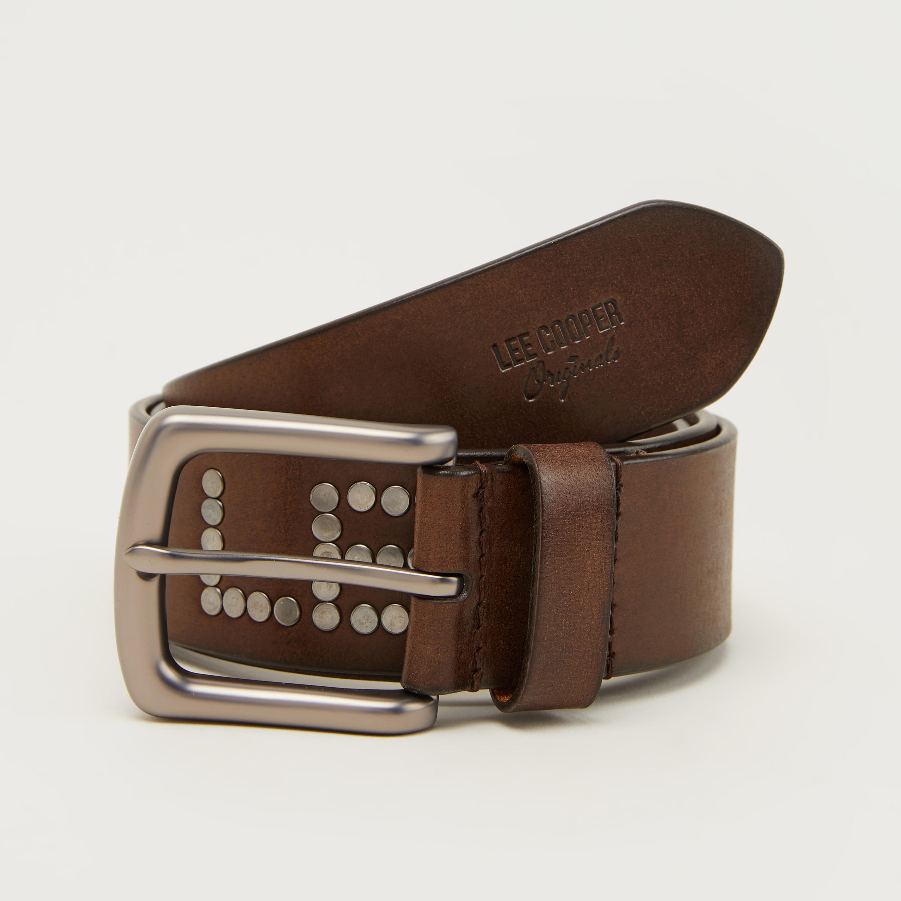 حزام خصر جلد مزيّن بإبزيم بدبّوس من لي كوبر-men-beltsandwallets-belts-image-1