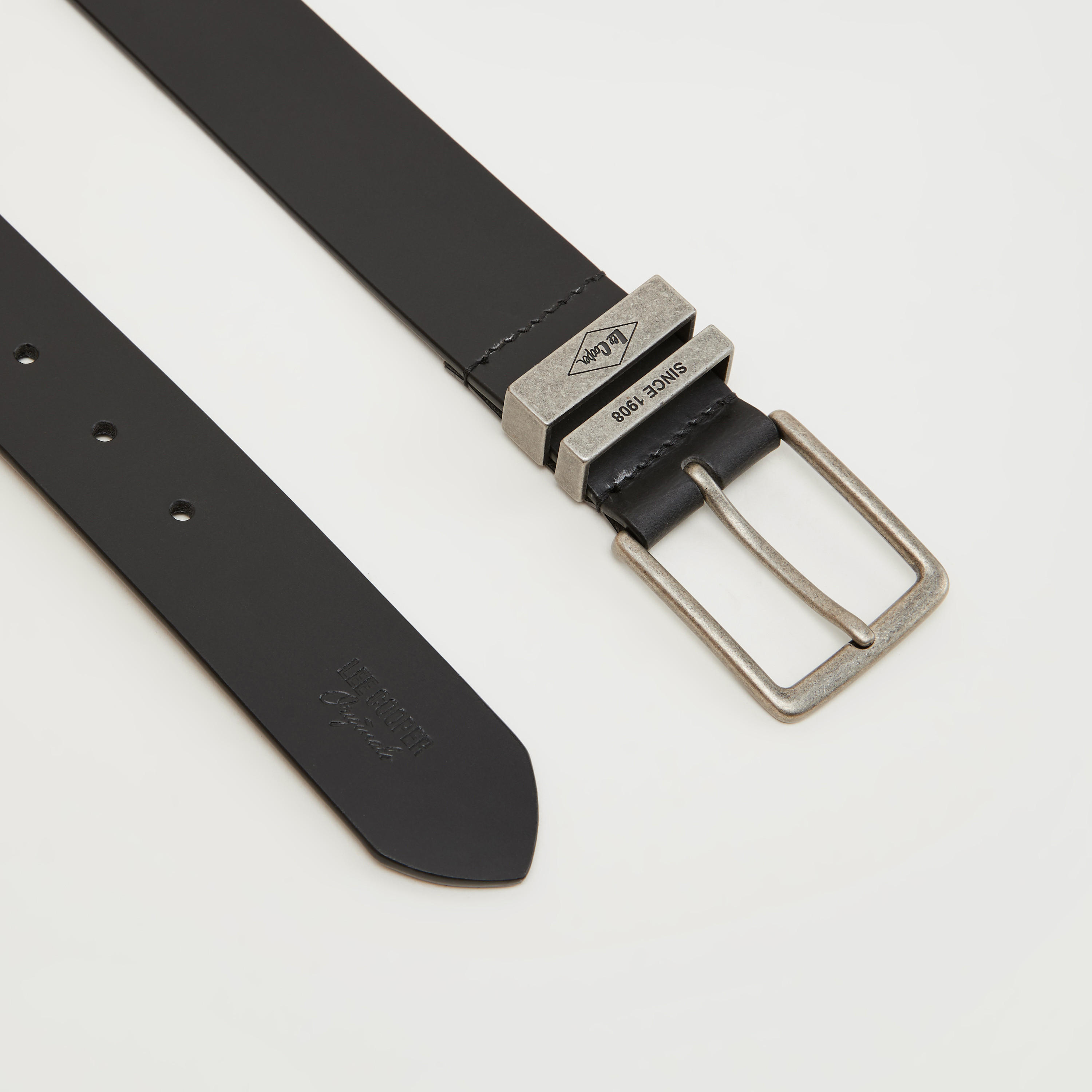 حزام خصر جلد سادة بإبزيم بدبّوس من لي كوبر-men-beltsandwallets-belts-image-1