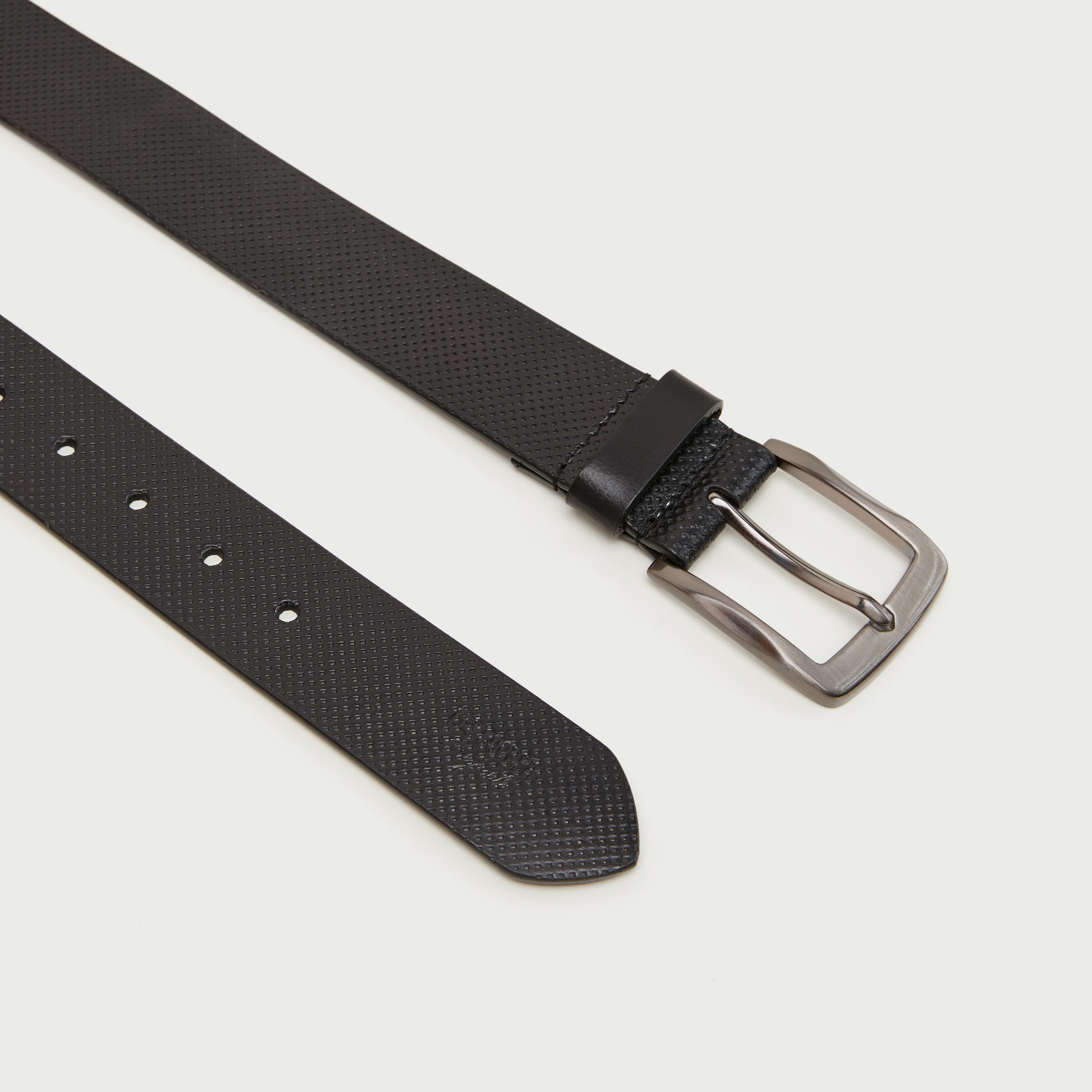 حزام جلد بارز الملمس بإبزيم إغلاق بدبوس من لي كوبر-men-beltsandwallets-belts-image-5