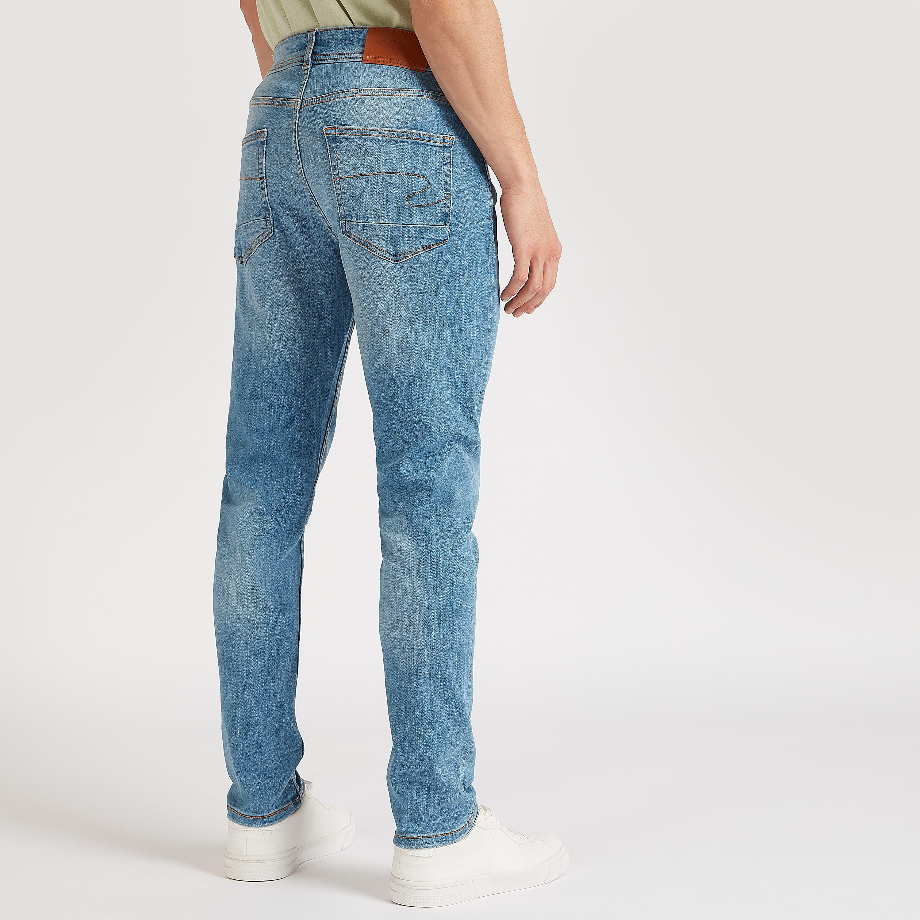 بنطلون جينز دنيم سادة سكيني فيتن بخصر متوسّط الارتفاع من لي كوبر-men-clothing-bottoms-jeans-image-4