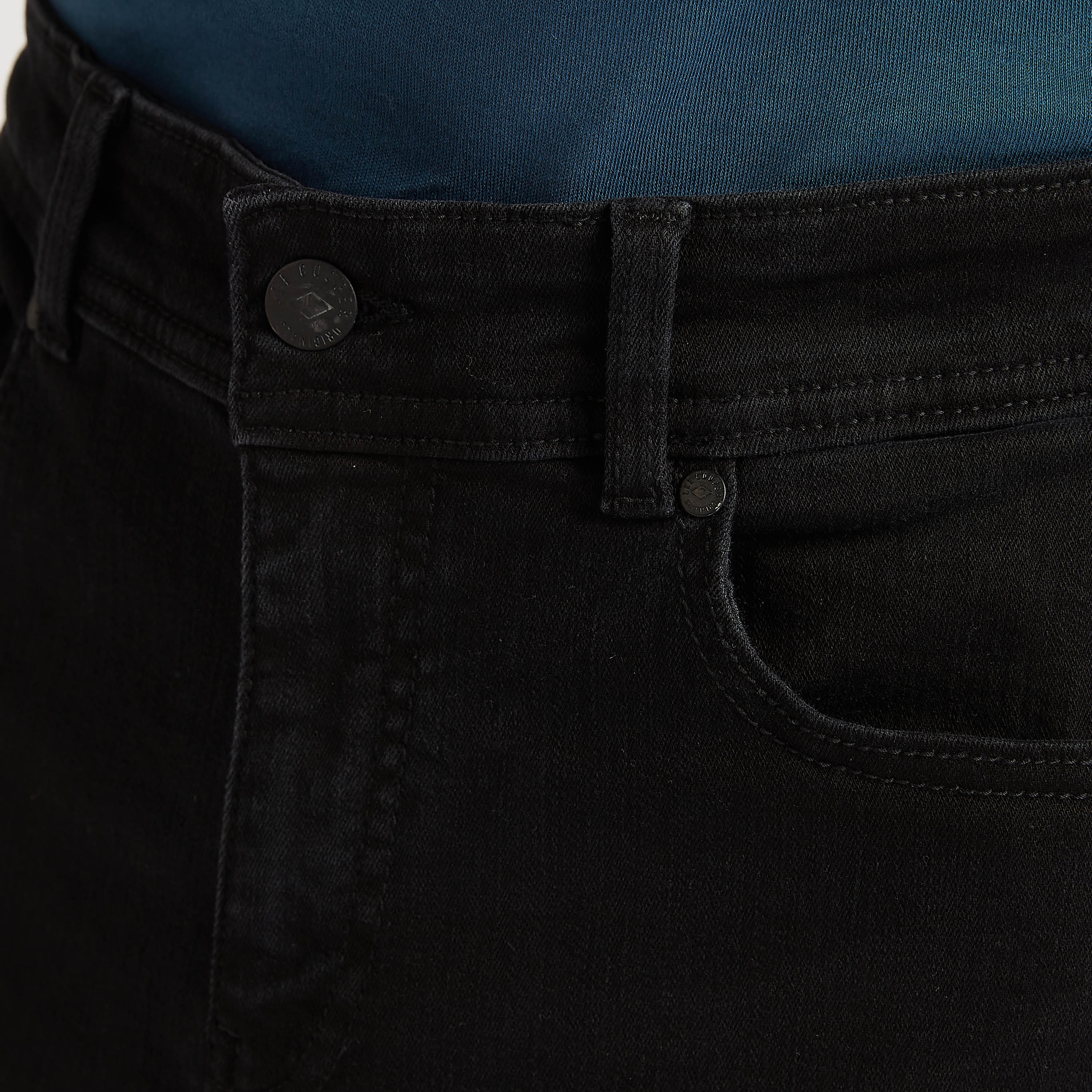 بنطلون جينز دنيم سادة سكيني فيتن بخصر متوسّط الارتفاع من لي كوبر-men-clothing-bottoms-jeans-image-3