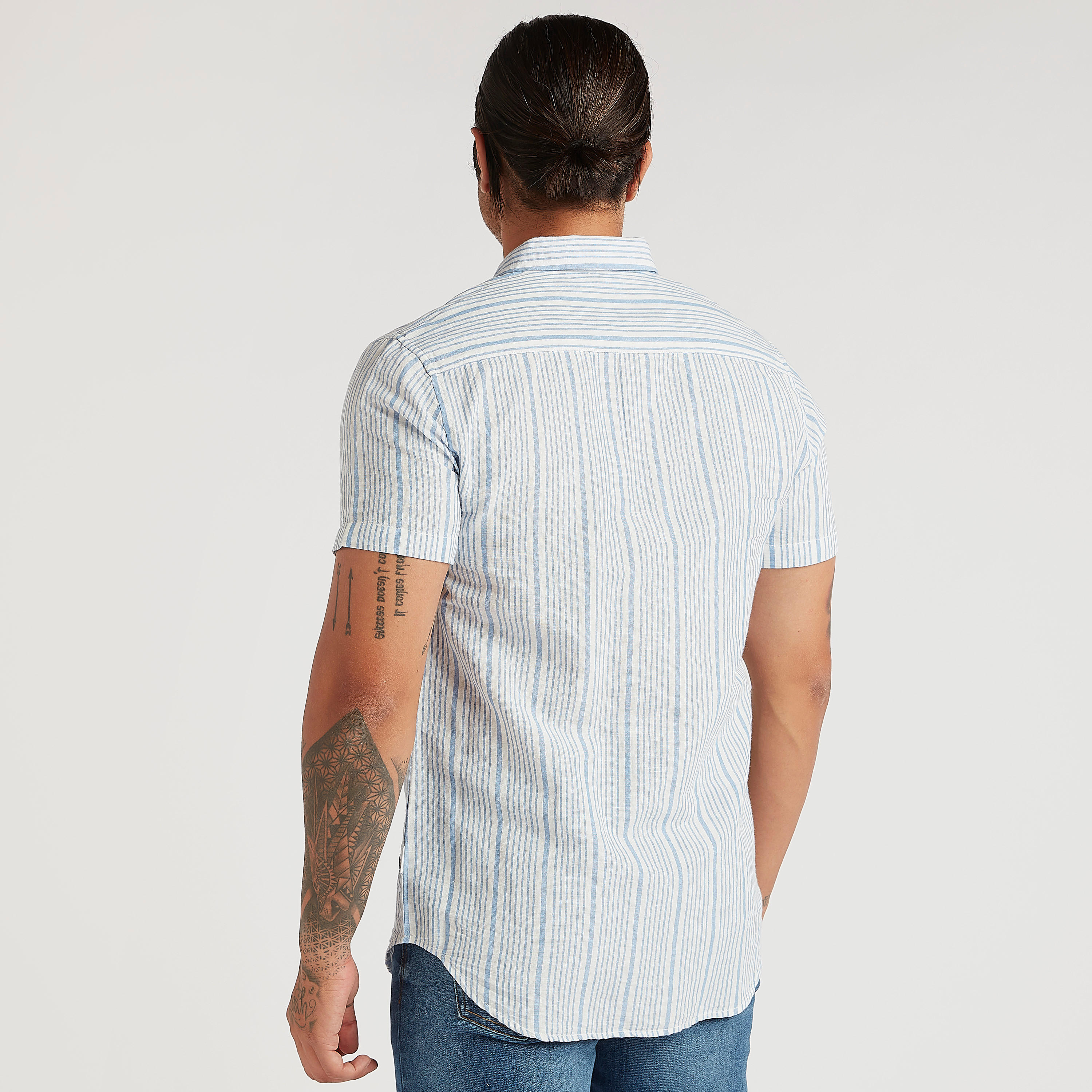 قميص مخطّط بأكمام قصيرة من لي كوبر-men-clothing-shirts-image-3